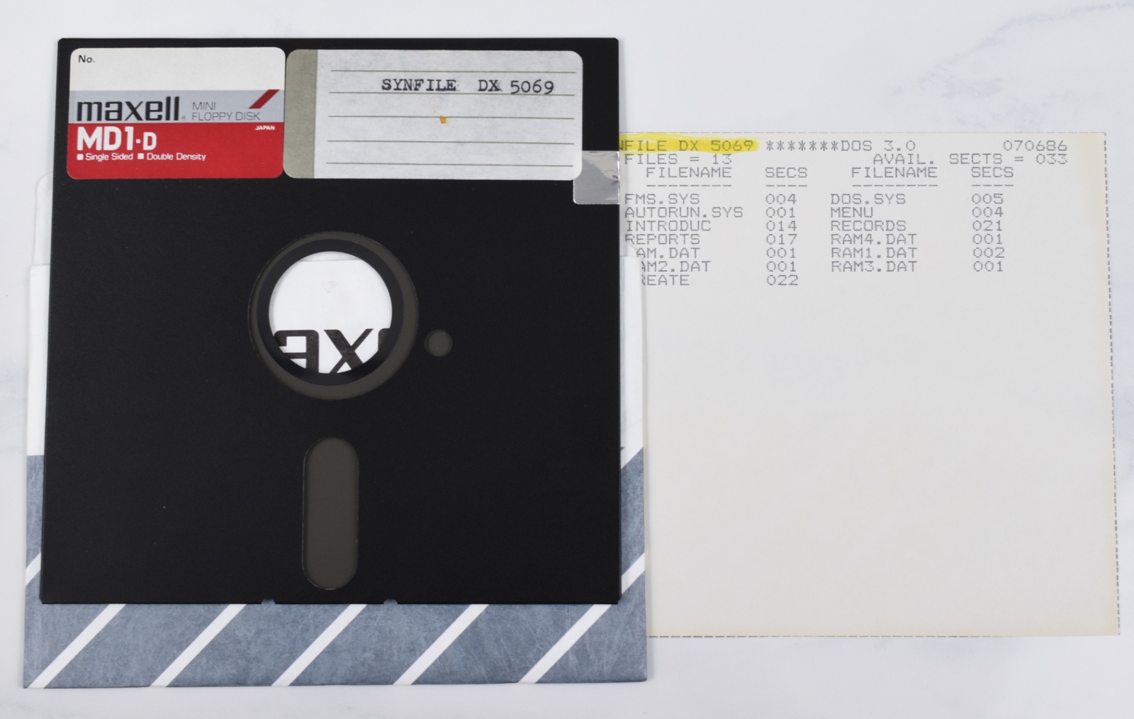 Vtg Maxell Comp Floppy Disk-Collectible, Untested, As-Is, Atari, Synfile DX 5069