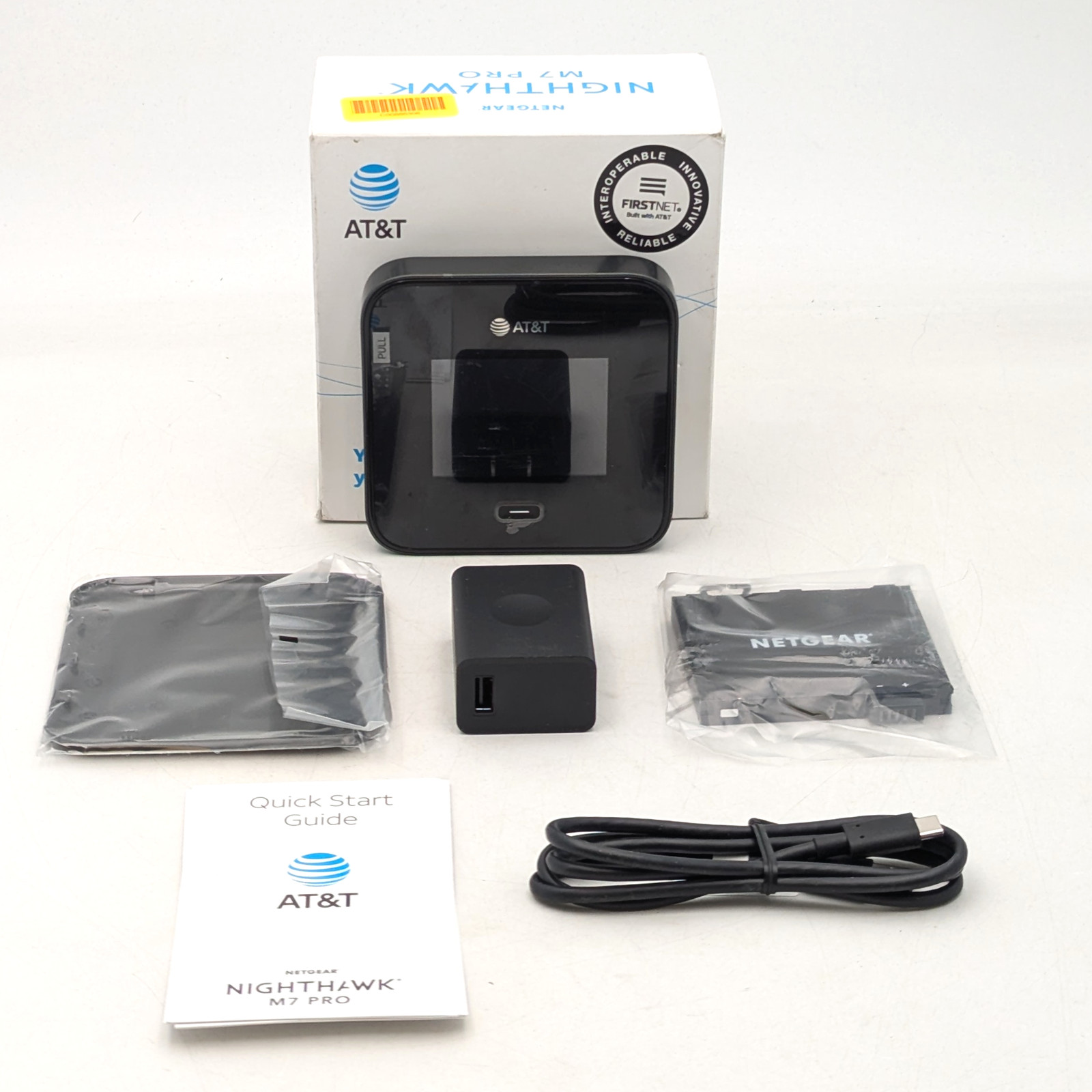NETGEAR Nighthawk M7 Pro Mobile Hotspot Modem in Black MR7400 | AT&T