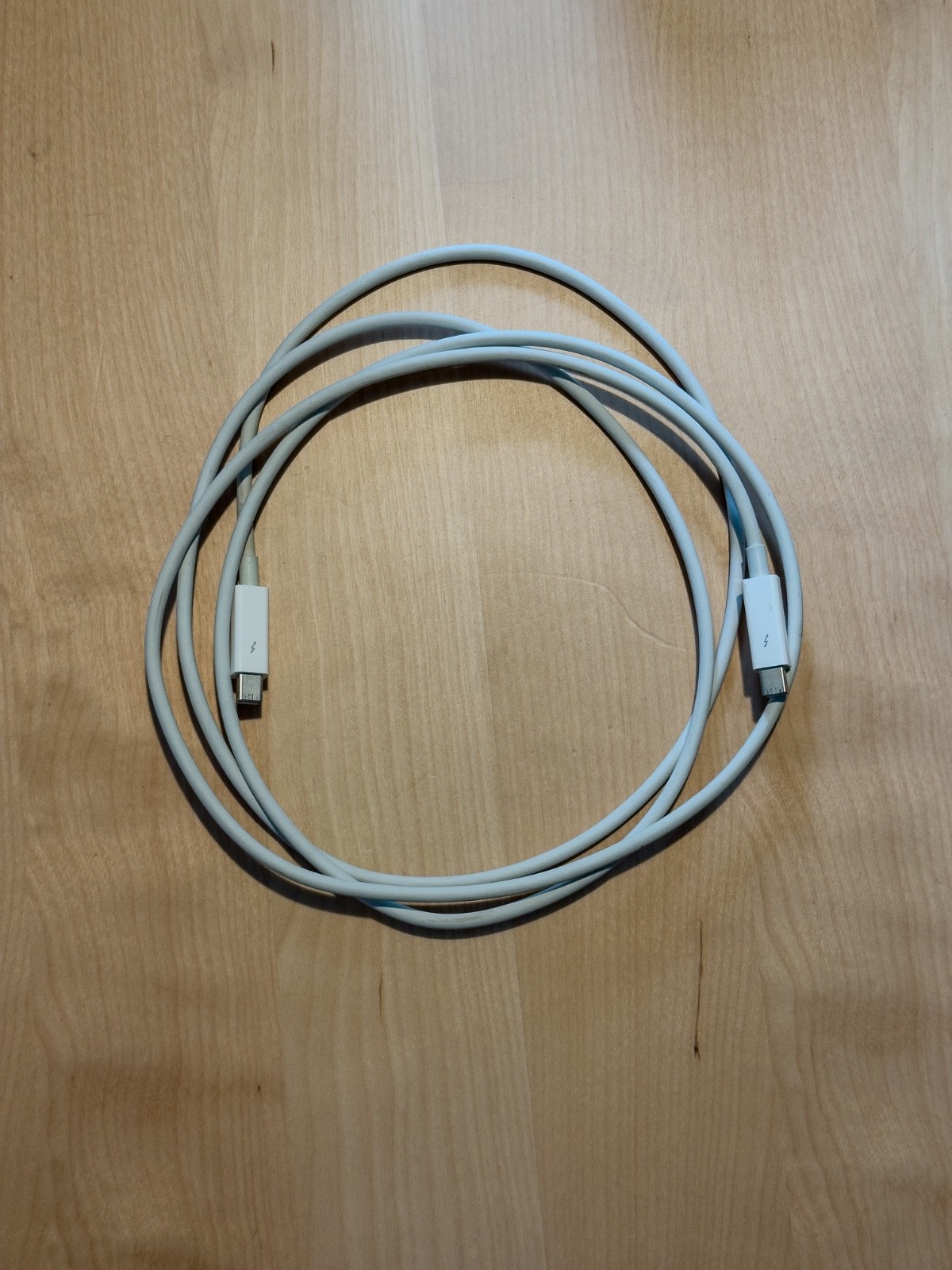 Used Apple Genuine Original Thunderbolt 2 Cable (2M) MC913ZM/A White A1410