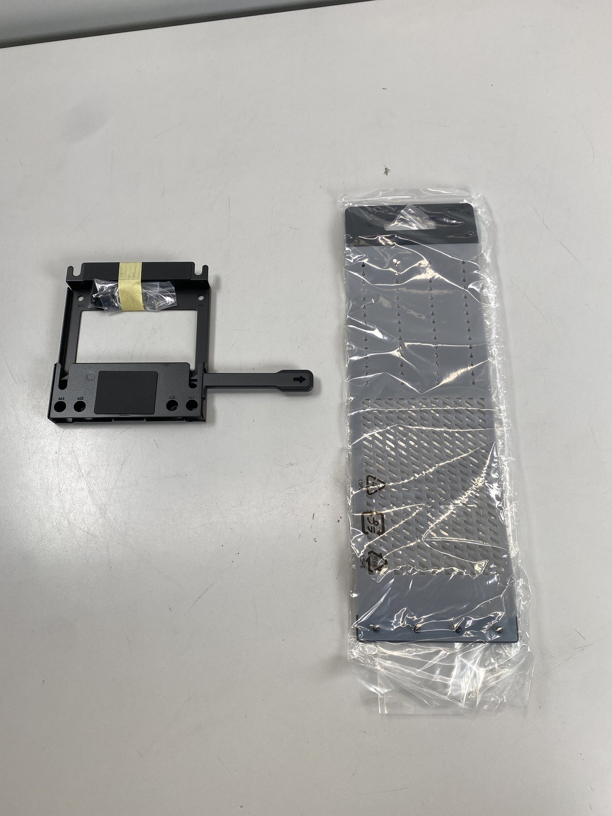 Dell Wall/Under-the-Desk VESA Mount w/ PSU Sleeve