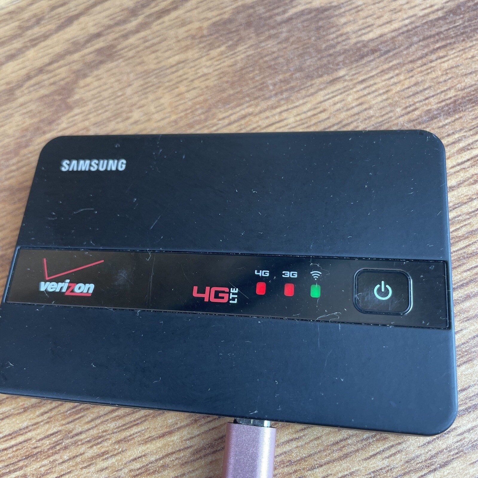 Samsung SCH-LC11 Verizon Black Jetpack 4GLTE Wireless Mobile Wi-Fi Hotspot Modem