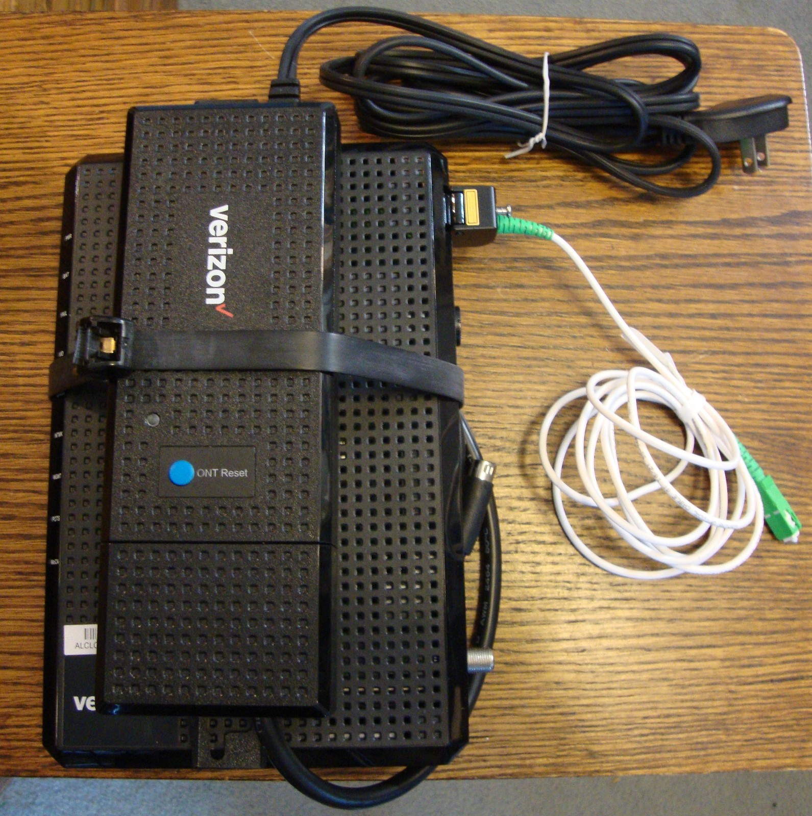 VERIZON Fios ONT Optical Network Modem 3FE52343APBA W/Adapter ADP-25DR A