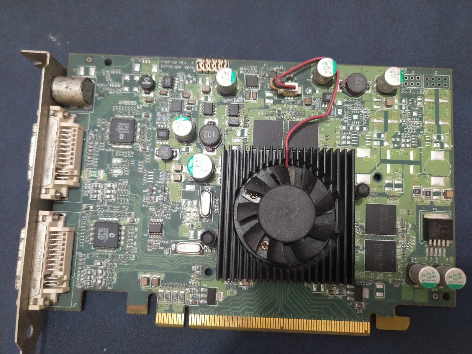 Matrox Parhelia APVe PH-E128APV-VF 128MB DDR PCI Exp x16