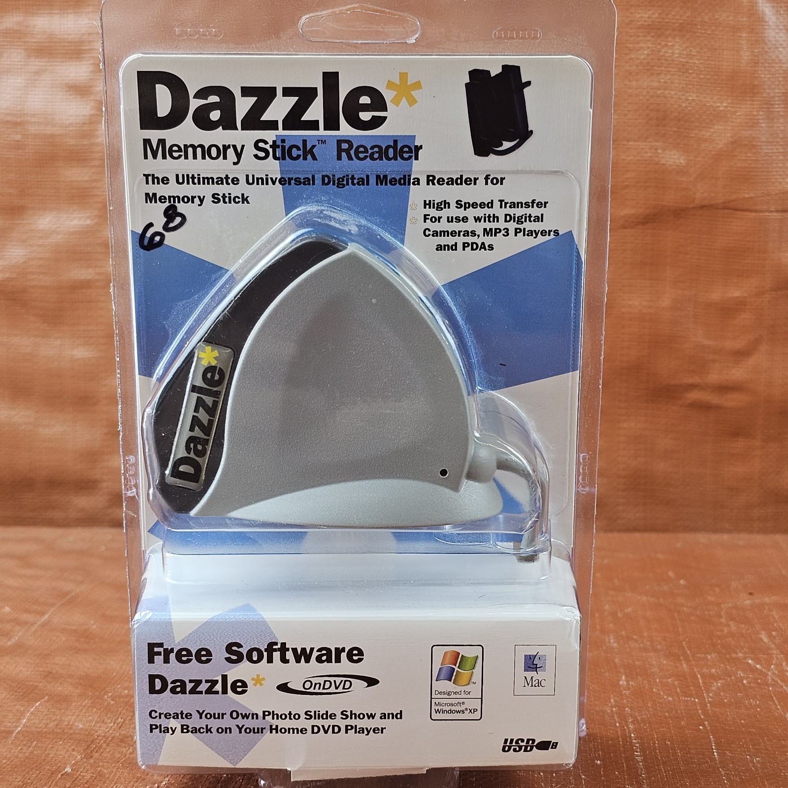 Dazzle Universal  Reader DM 8100 New Sealed NOS
