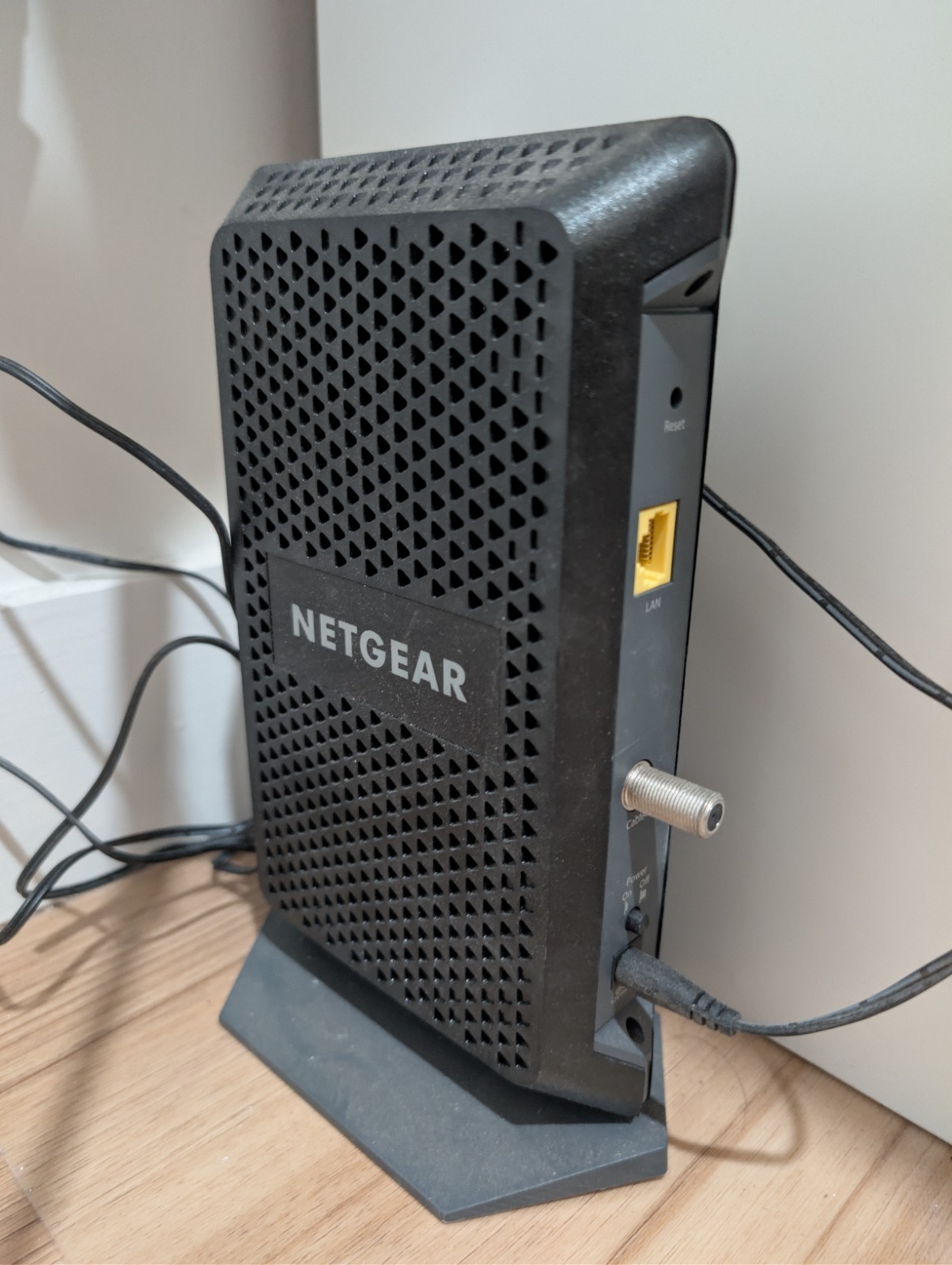 NETGEAR - Nighthawk CM1000-100NAS DOCSIS 3.1 Cable Modem - Black