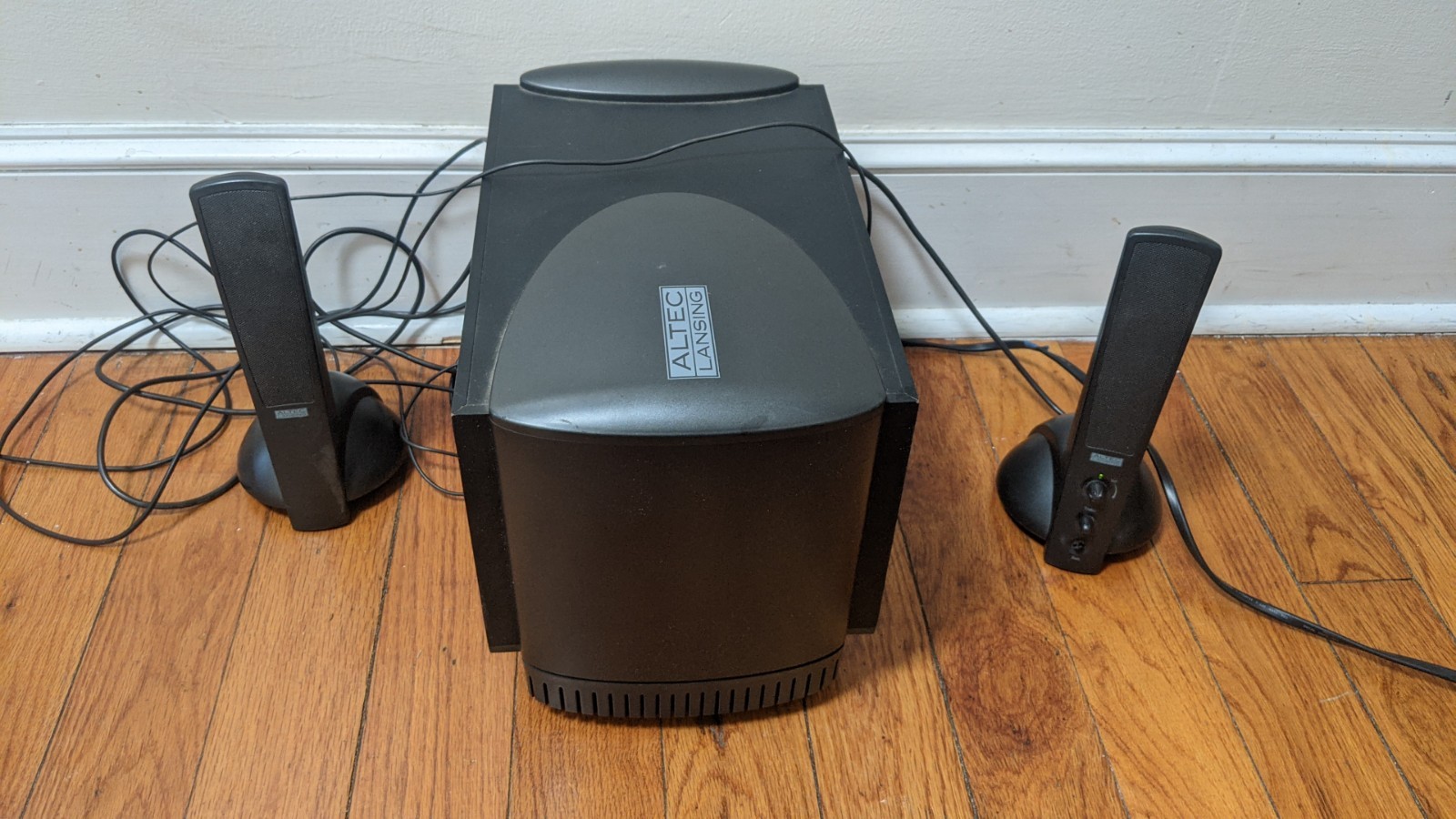Altec Lansing ATP3 2.1 Wired Computer Speaker System 3.5mm AC Powered Black