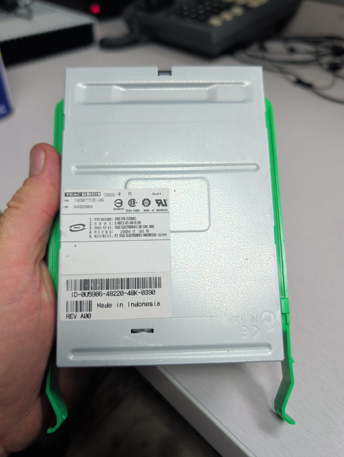 TEAC FD-235HG 3.5 Inch 193077C6-29 INTERNAL FLOPPY DISC DRIVE 0u5986