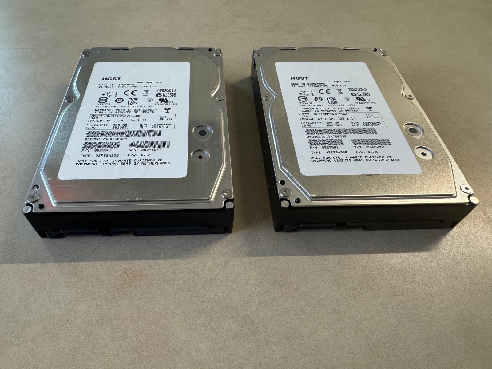 Lot of 2 HGST 0B23661 300GB 15k RPM 3.5" SAS Server Hard Drive HUS156030VLS600