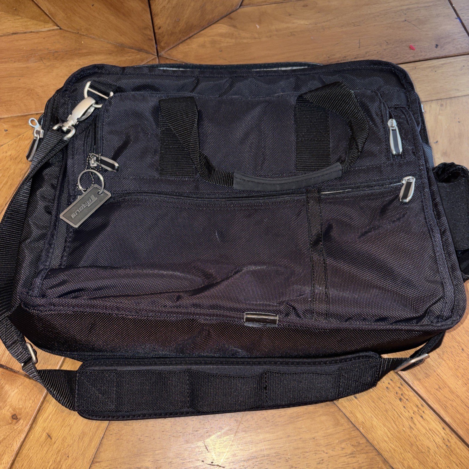 Rare Targus Laptop Messenger Shoulder Bag Tablet Notebook padded Strap