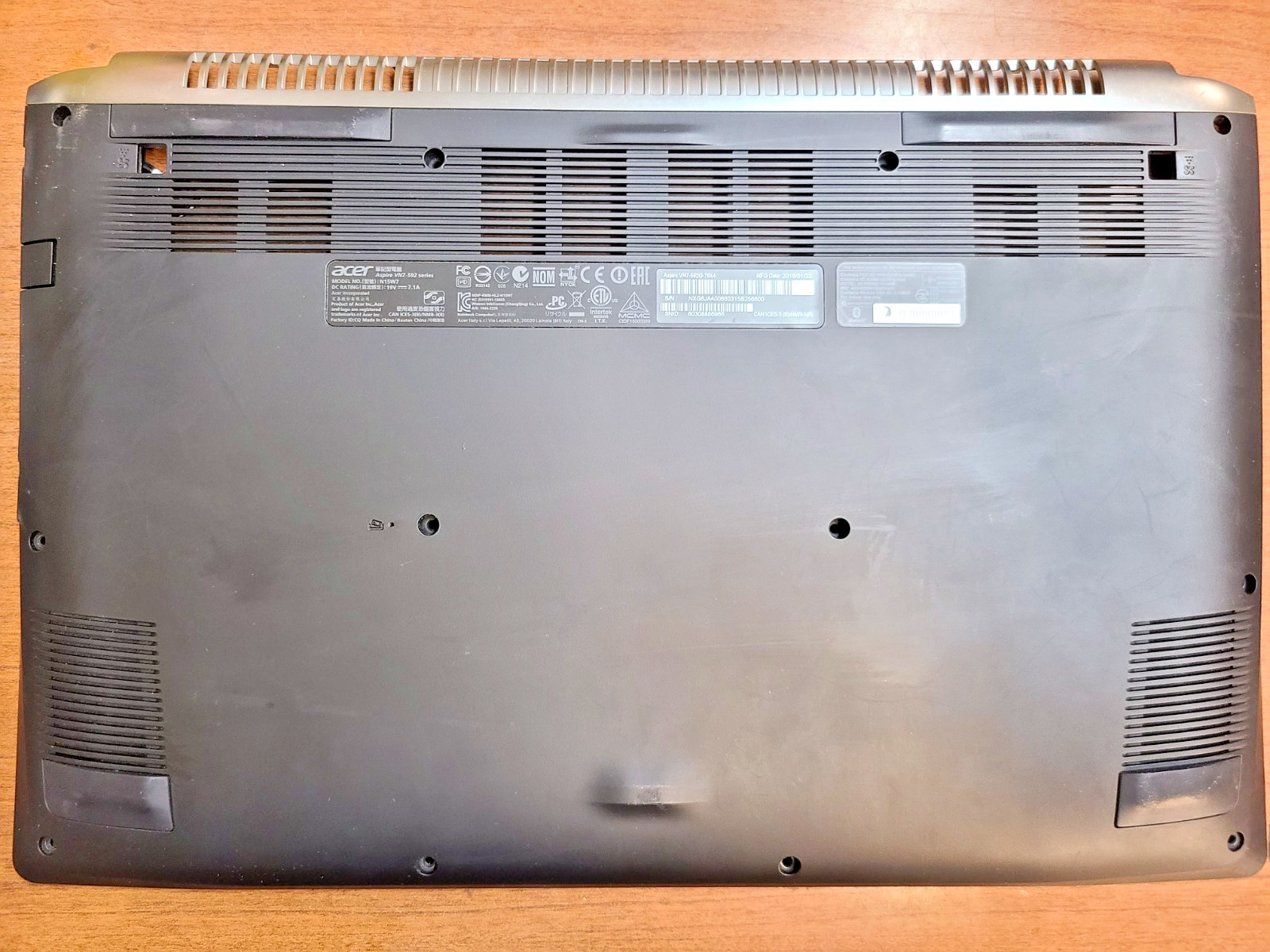 ORIGINAL ACER ASPIRE V 15 NITRO VN7 592G 79X BOTTOM CASE BASE COVER 60.G6HN1.001