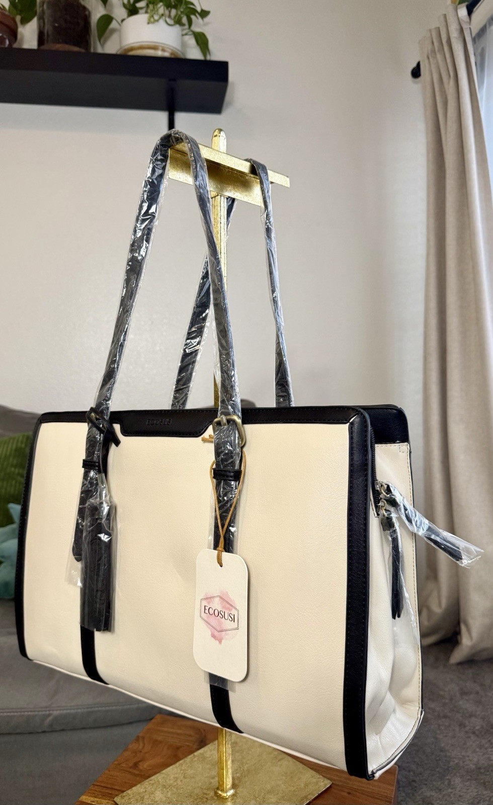 NWT~ VERY CLASSY 15.6 Inch Padded Laptop Work Bag Structured Tote PU Leather ￼
