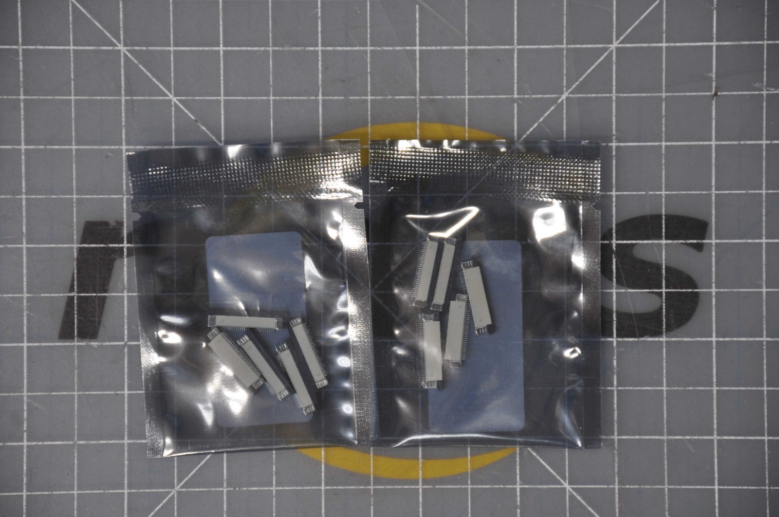 STLXY - 10PCS 0.5M PITCH UNDER CLAMSHELL SOCKET FPC FFC LCP-UL94-V0-30P-0.5MM