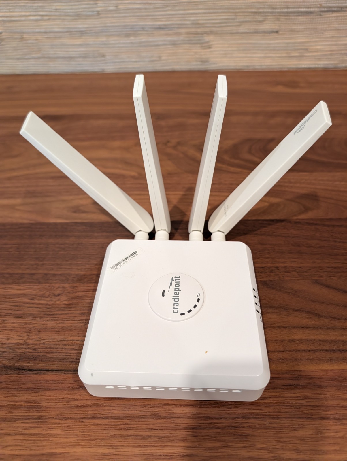 Cradlepoint CBA850 Router with MC400-1200M-B Modem (Multi Carrier)