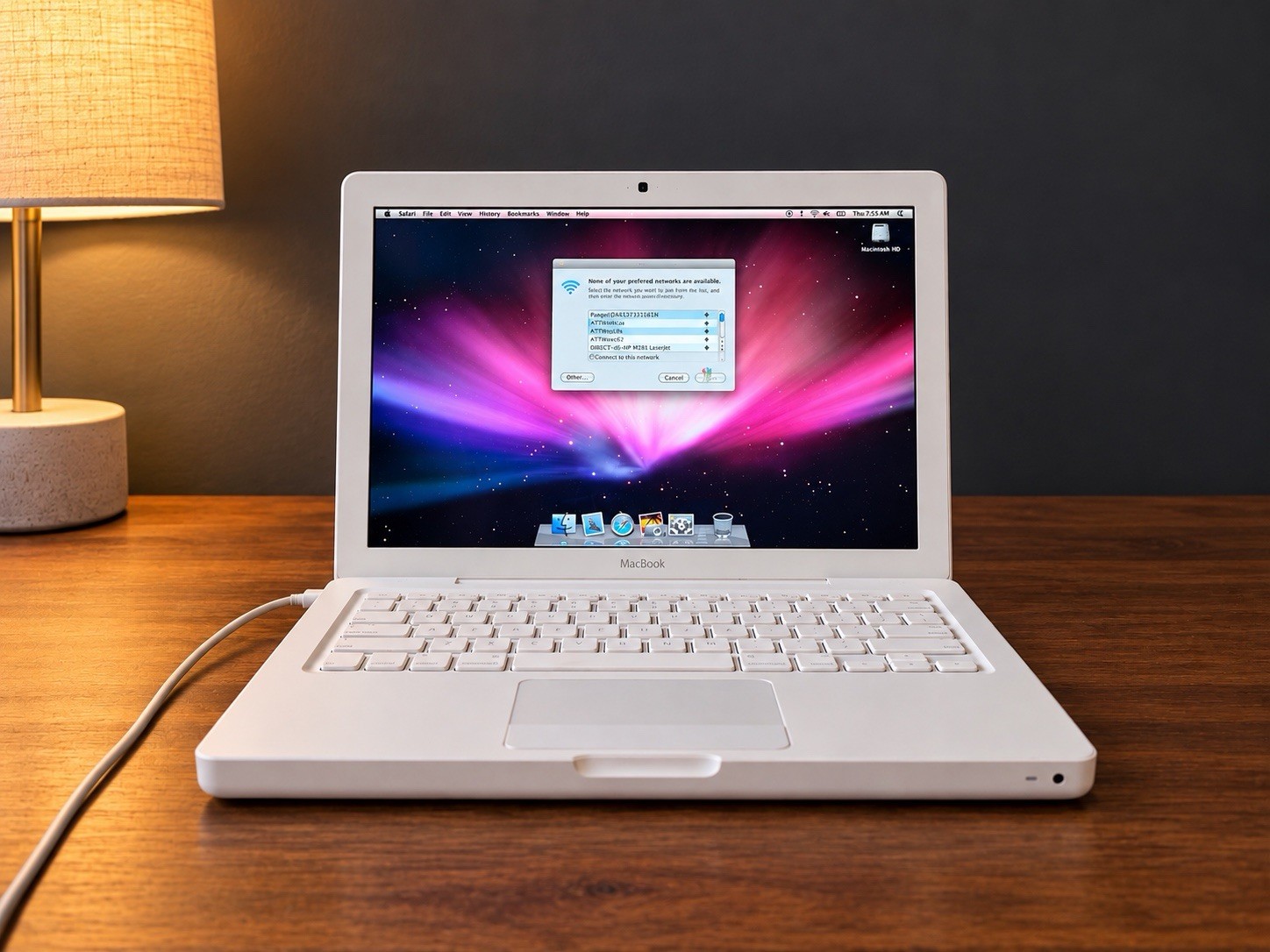 2007 MacBook in white - Disc drive, 2.2 GHz Core 2 Duo, 120GB HD