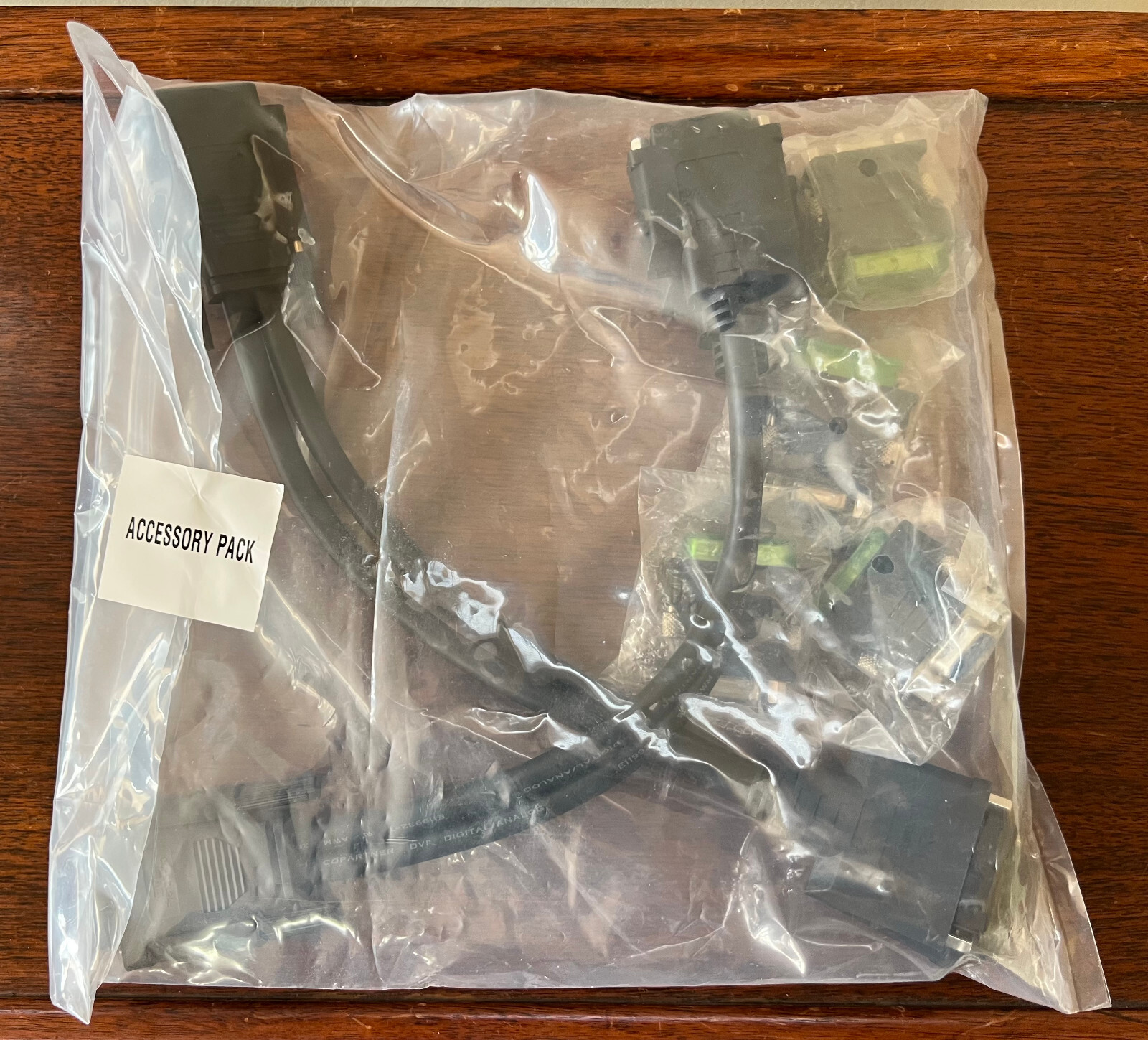 HIGH QUALITY MATROX LFH DMS 60 PIN TO 2 DVI-I CALBES PACK WITH VGA ADPATERS NEW