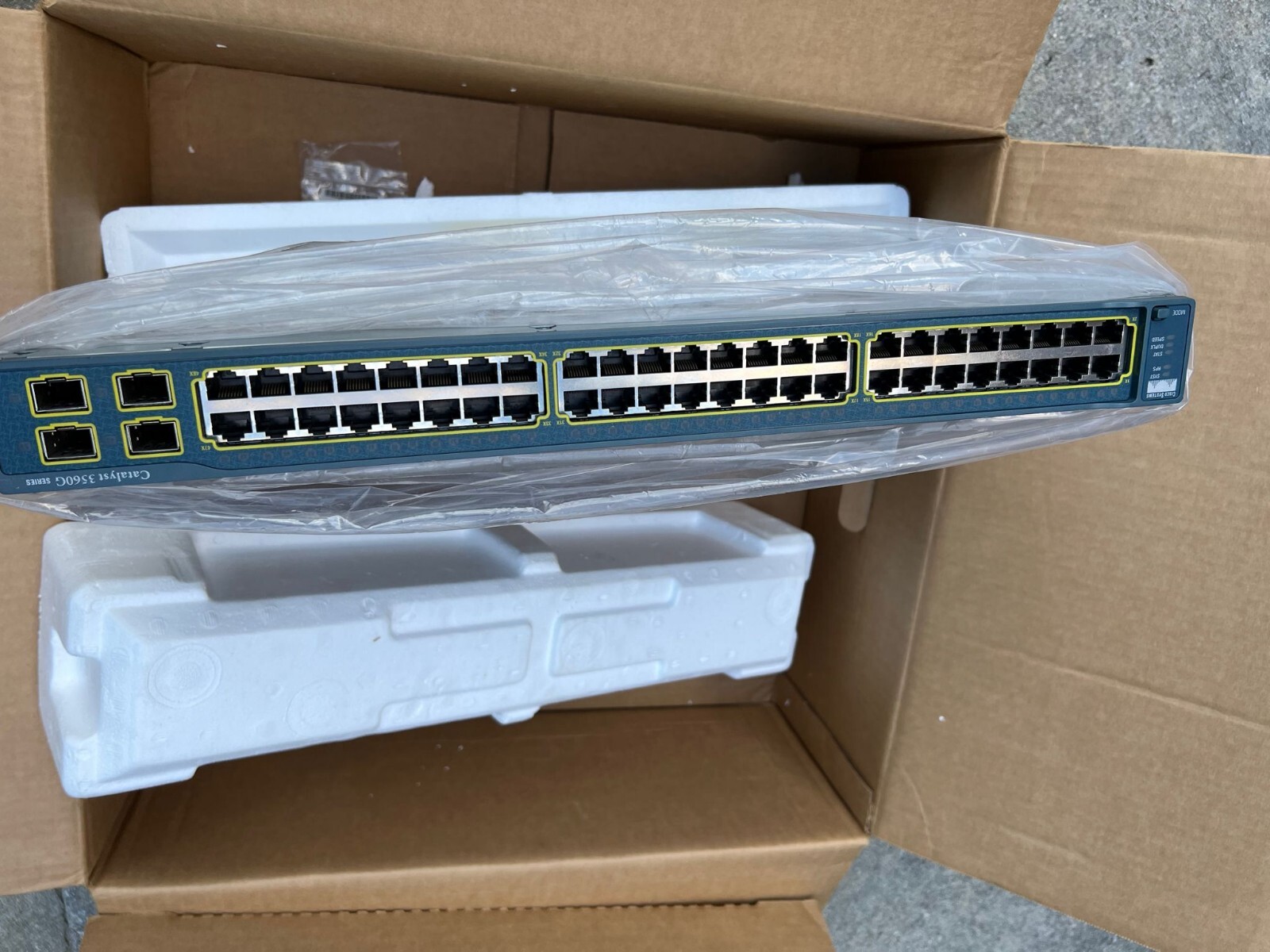 99.99% Life Left Cisco Catalyst 3560G 48 Port GB Switch WS-C3560G-48TS-S V03 001