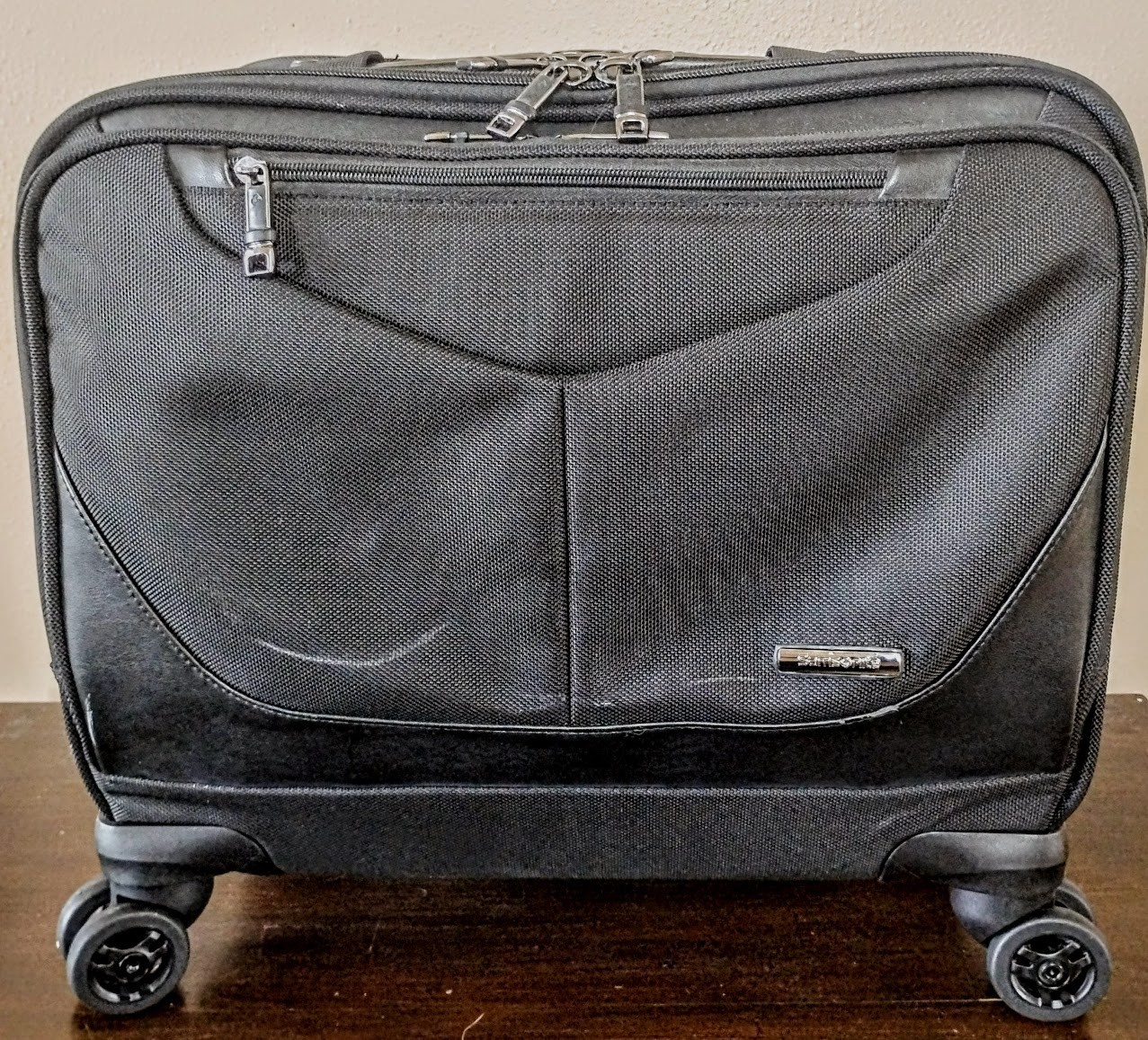 Samsonite Spinner Black Rolling Briefcase Laptop Bag Travel 17" Wheeled Carry On