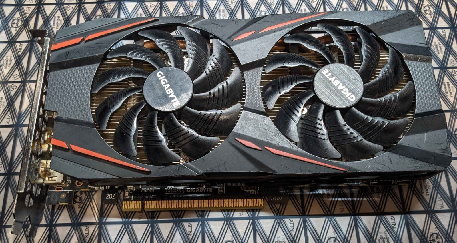 *FOR PARTS* GIGABYTE Radeon RX 580 Gaming 8GB *FOR PARTS*