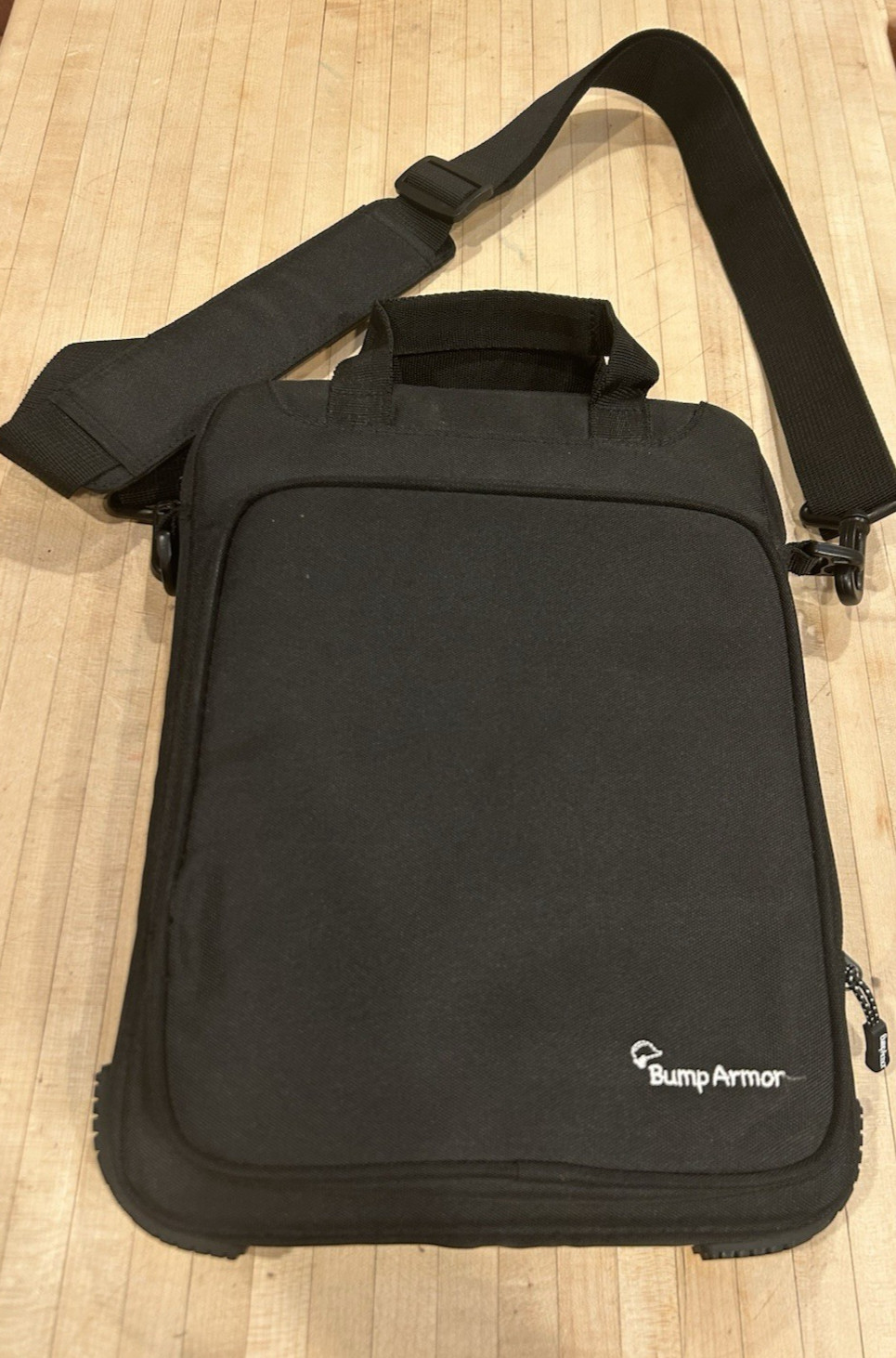 Bump Armor Tech-Pro NEVER USED 9.5 x 13 Case W/ High Density Foam Cases Black