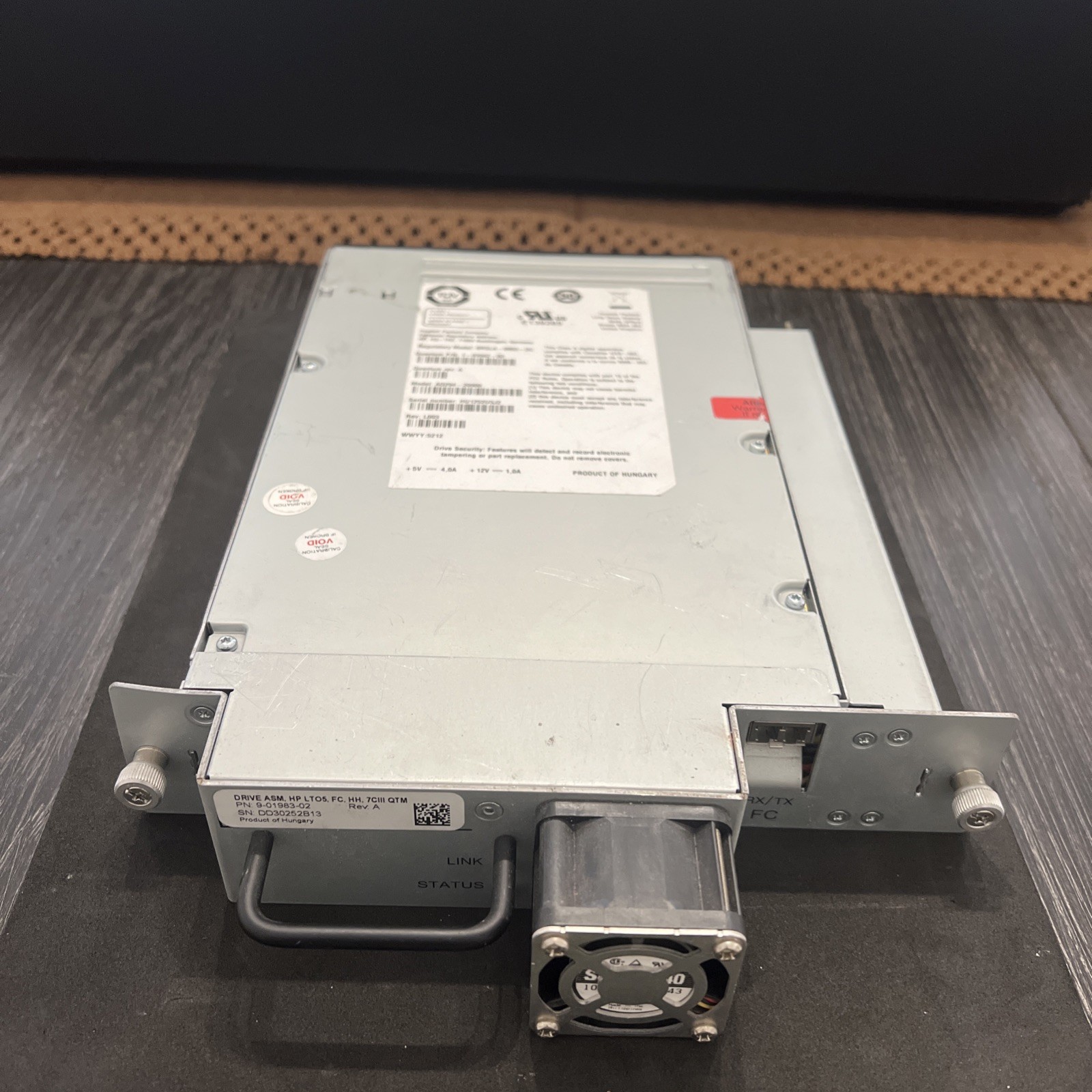 Quantum Scalar i40 i80 Tape Drive 1-03562-02 Rev A BRSLA-0903-DC AQ-294C#900