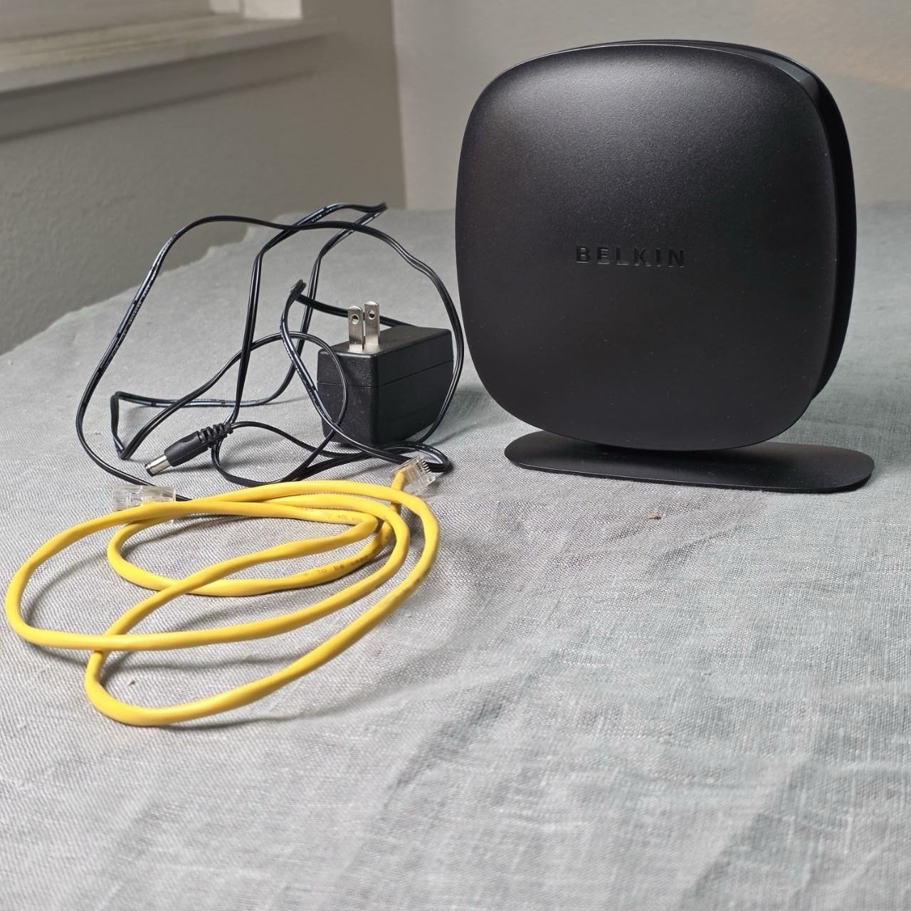 Belkin N150 Wireless WiFi Router Model F9K1001v3 Black With Power