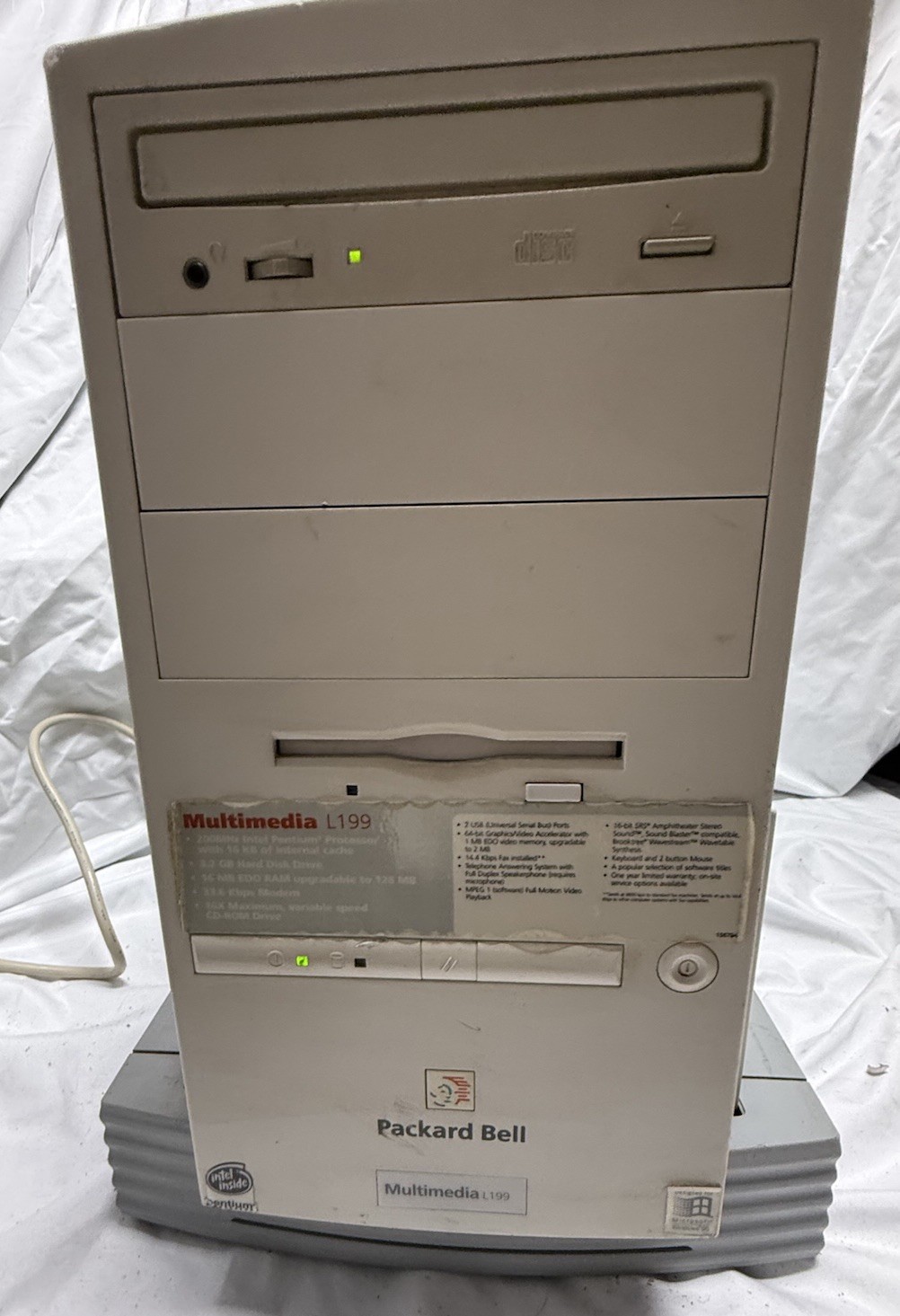 VTG Packard Bell Multimedia L199 Pentium Desktop PC Powers On CD ROM Works As Is