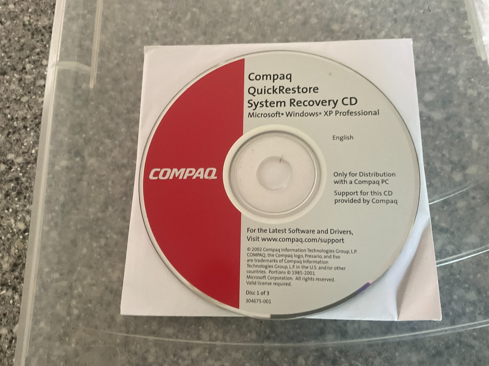 Compaq QuickRestore System Recovery CD Microsoft Windows XP  - 3 CD Set
