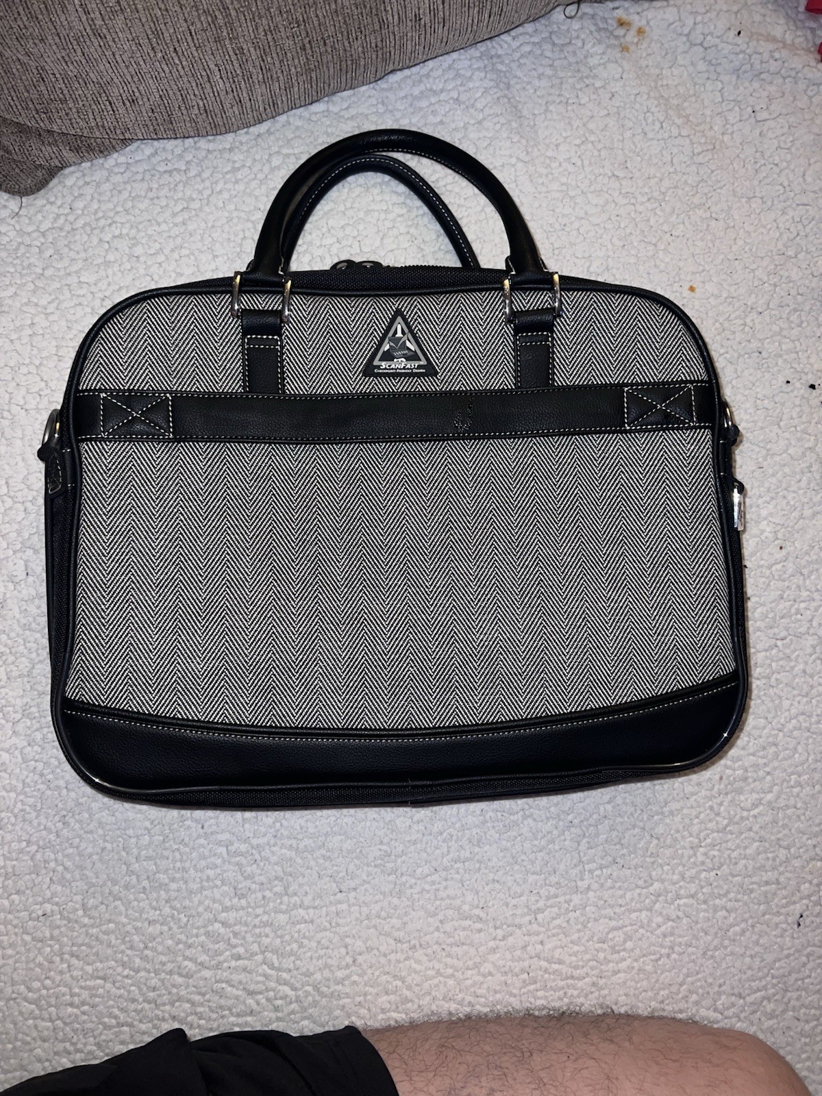 Mobile Edge MESFEBHL 16" Herringbone Large Checkpoint-Friendly Laptop Bag