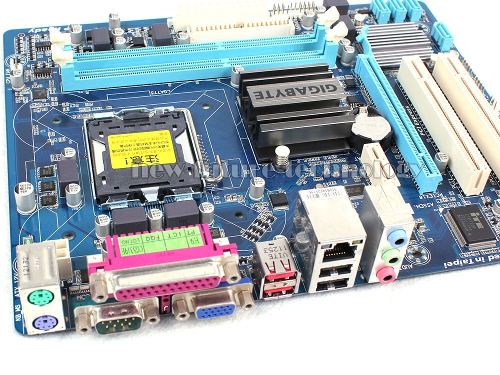 Gigabyte Motherboard GA-G41MT-S2PT, LGA 775, Intel G41 Chipset, DDR3 Memory
