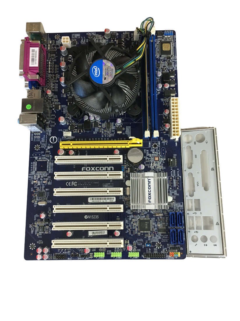 Foxconn H61AP LGA 1155/Socket H2, Intel Motherboard w/4GB Ram