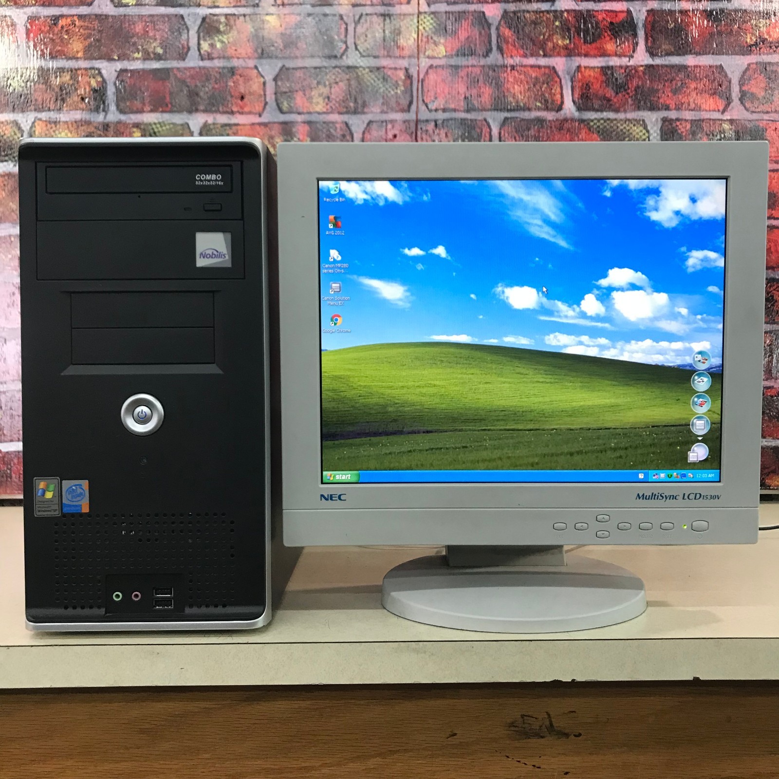 Custom Black ATX PC Retro Gaming Pentium 4 3.00GHz 1GB RAM (Windows XP Pro)