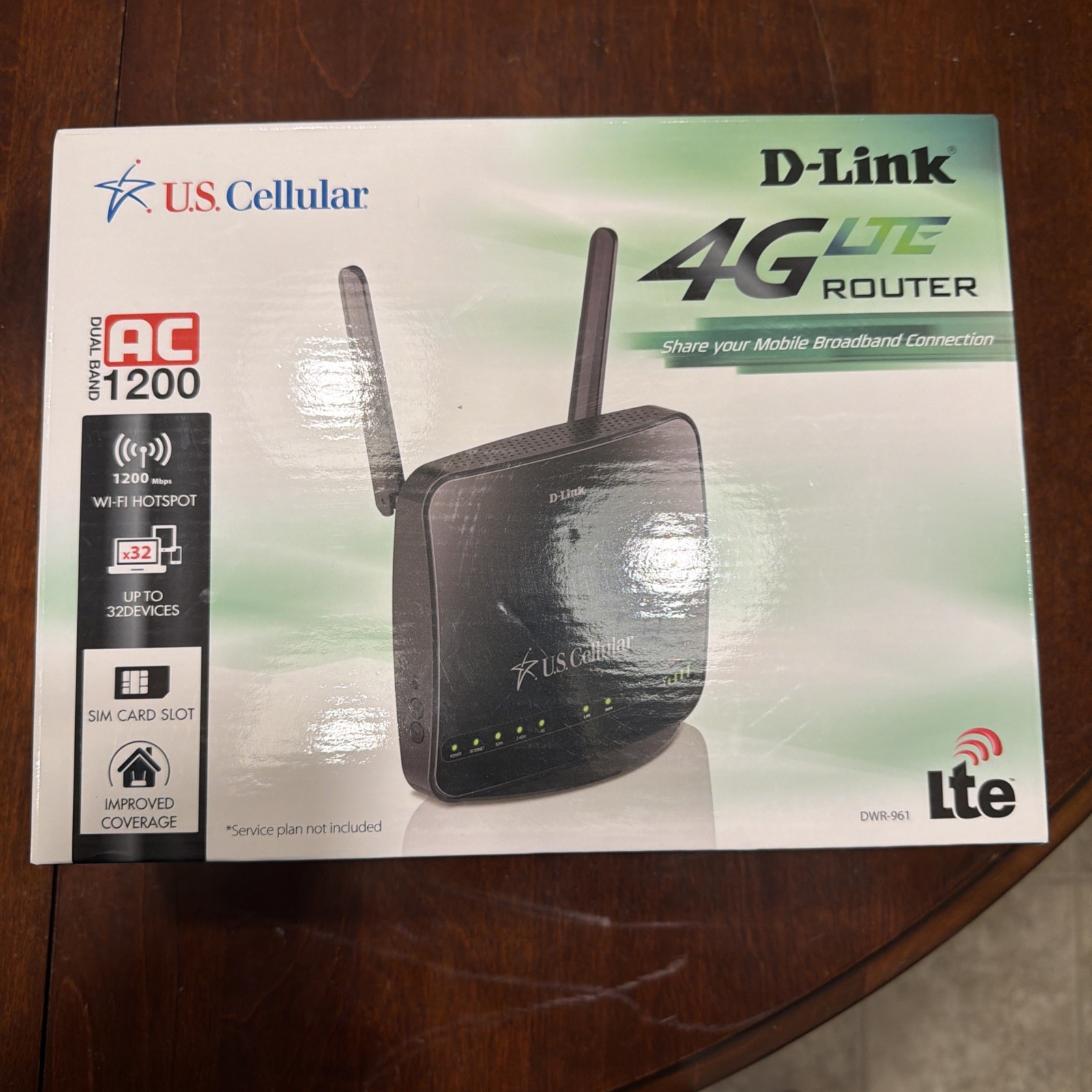D-Link DWR-961 - US Cellular 4G LTE Wireless Router AC1200 No Antennas