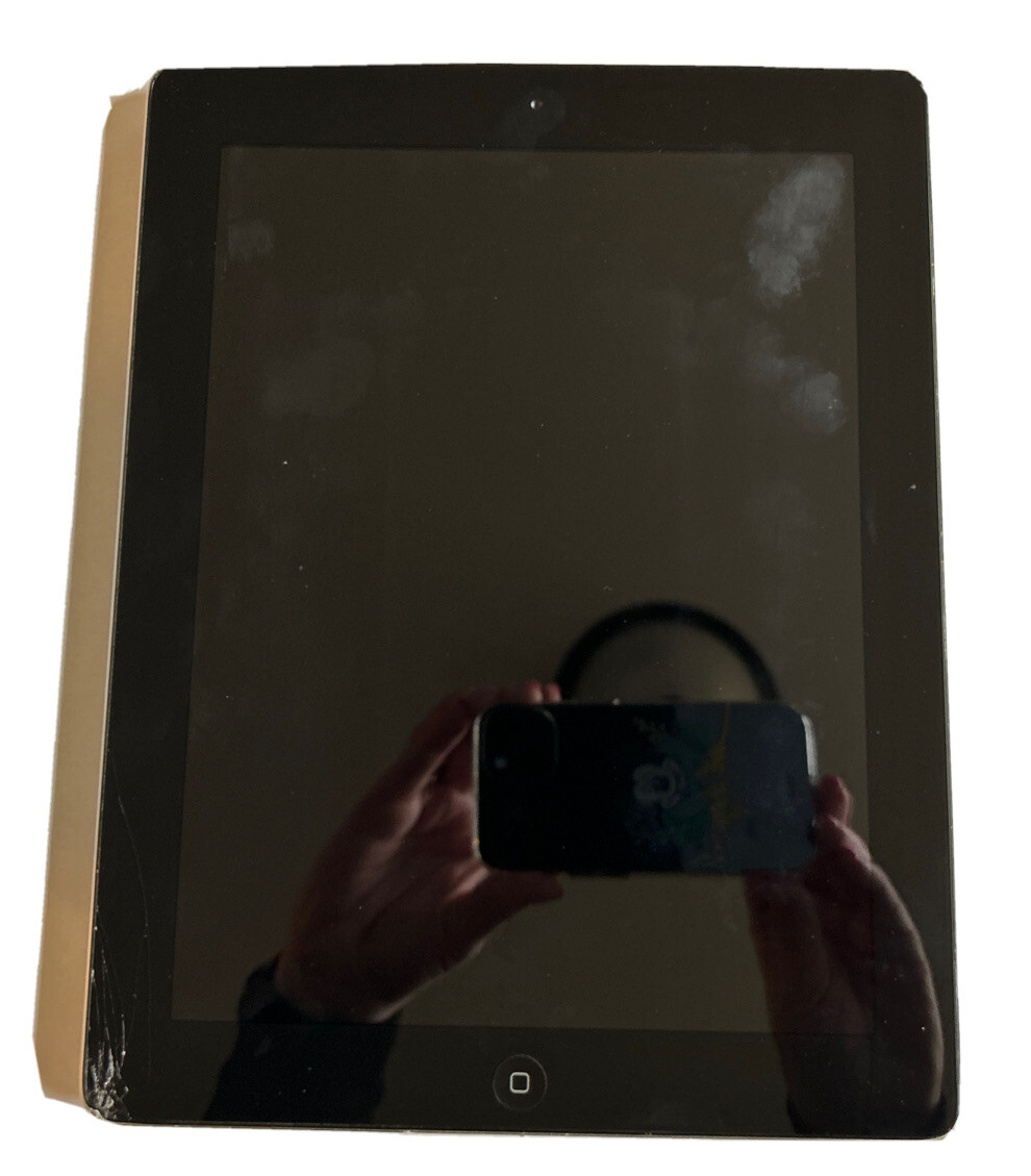 Apple iPad 9.3.6 • 32GB • Unlocked • 9.5in