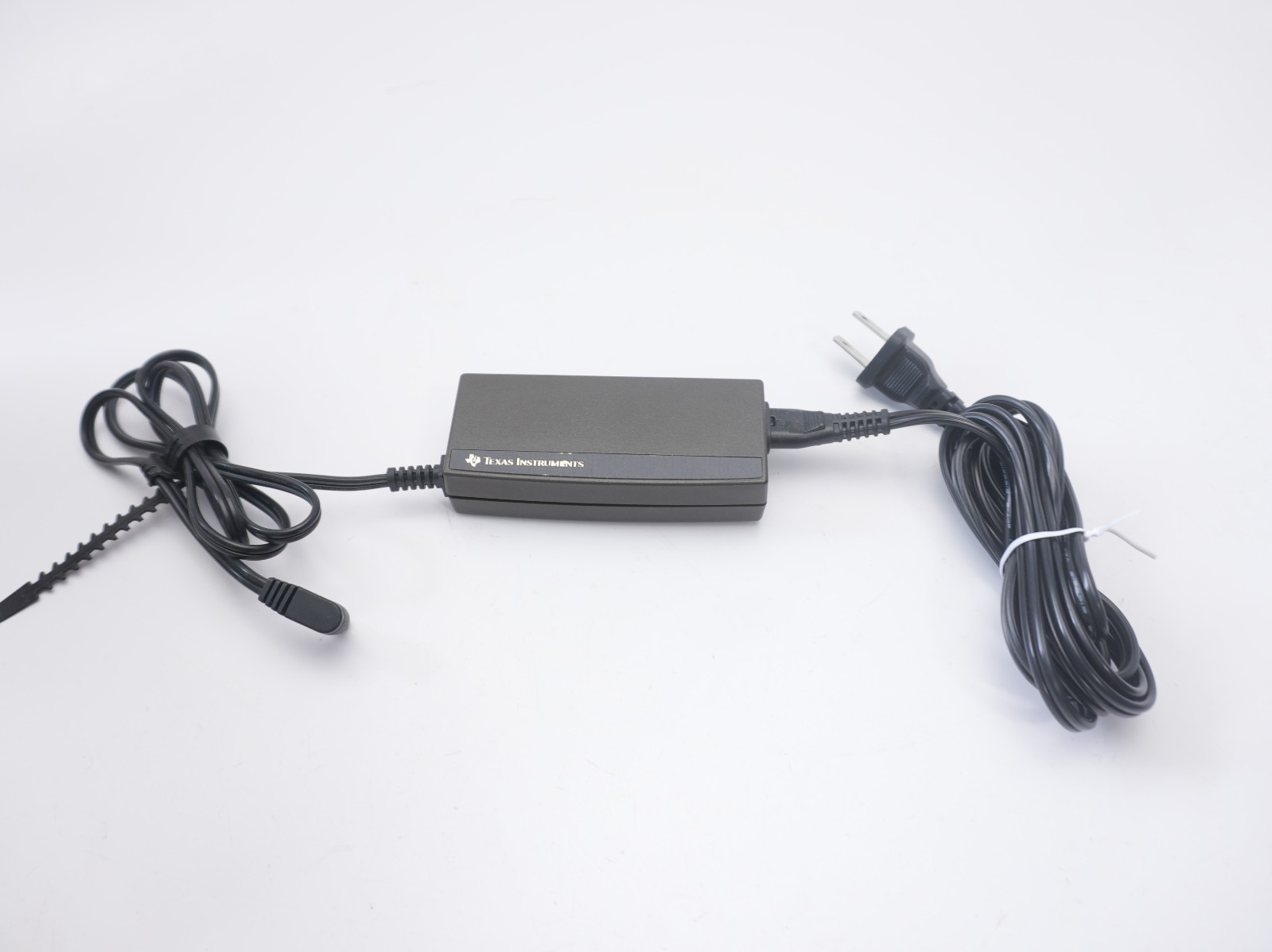 Vintage Texas Instruments 9786094-0004 AC Adapter ZVC36-13 E27, W Cord