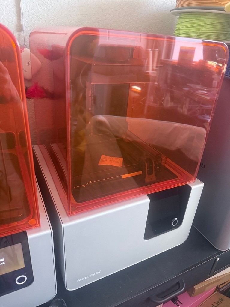 Ultimate Formlabs Form 2 Setup: Meticulously Maintained with Professional Extras