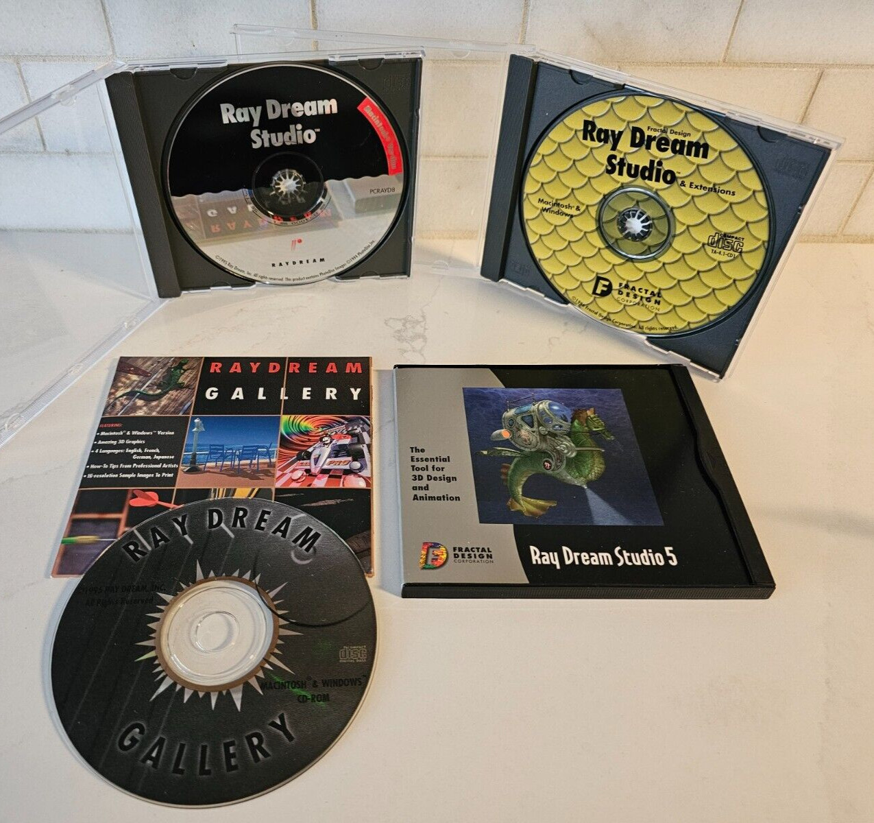 RARE Lot of 4 VTG Ray Dream Studio 3D Graphics CDs for PC MACINTOSH & WINDOWS
