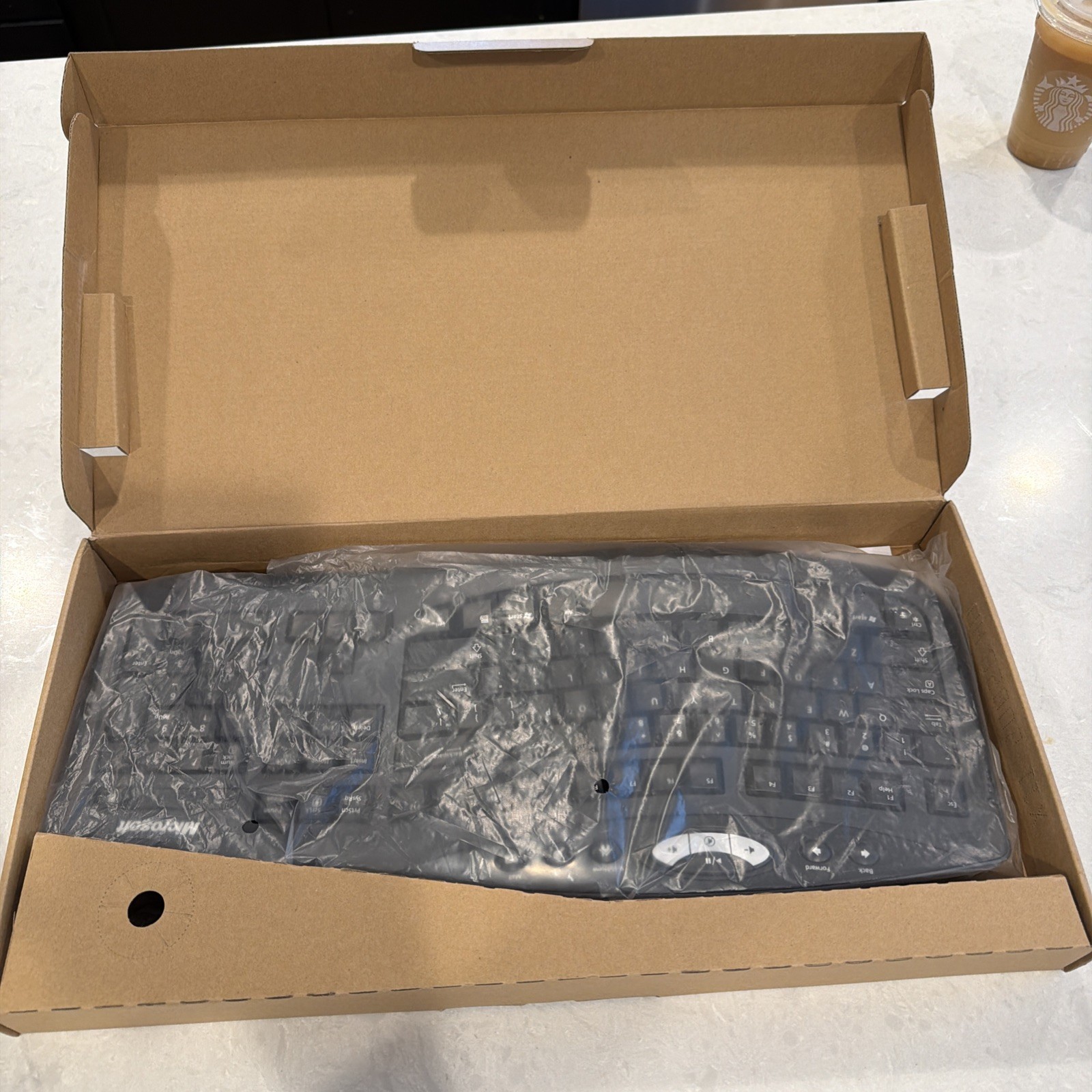 SEALED Microsoft Comfort Curve 2000 Keyboard Wired USB Ergonomic Compact Design