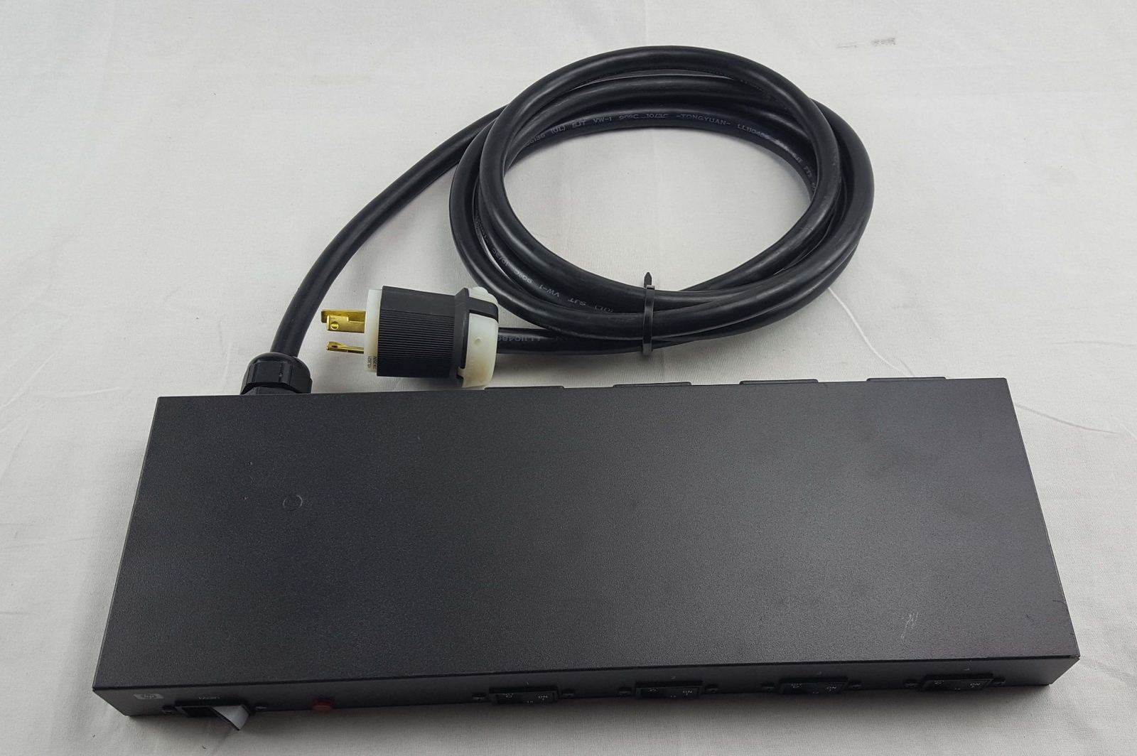 HP 417580-D71 24A Power Distribution Unit (4 x C19 Outlets) 228481-002 PDU