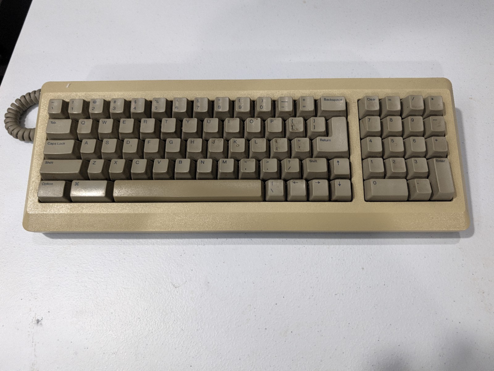 Vintage Apple M0110A Wired Mechanical Keyboard Macintosh Plus Tested