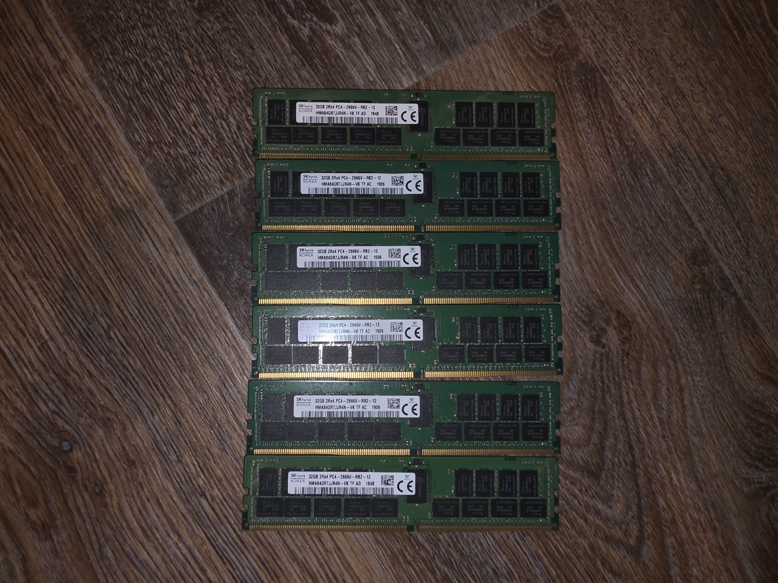 SK Hynix 32GB 2RX4 PC4-2666V-RB2- DDR4 HMA84GR7JJR4N-VK  TF AD erver Memory