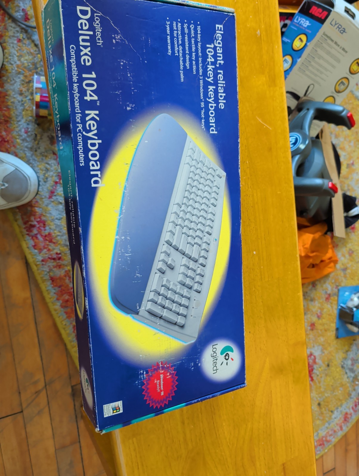 LOGITECH Deluxe 104 Keyboard Model Y-SA2 Open Box New With Out Product Guide
