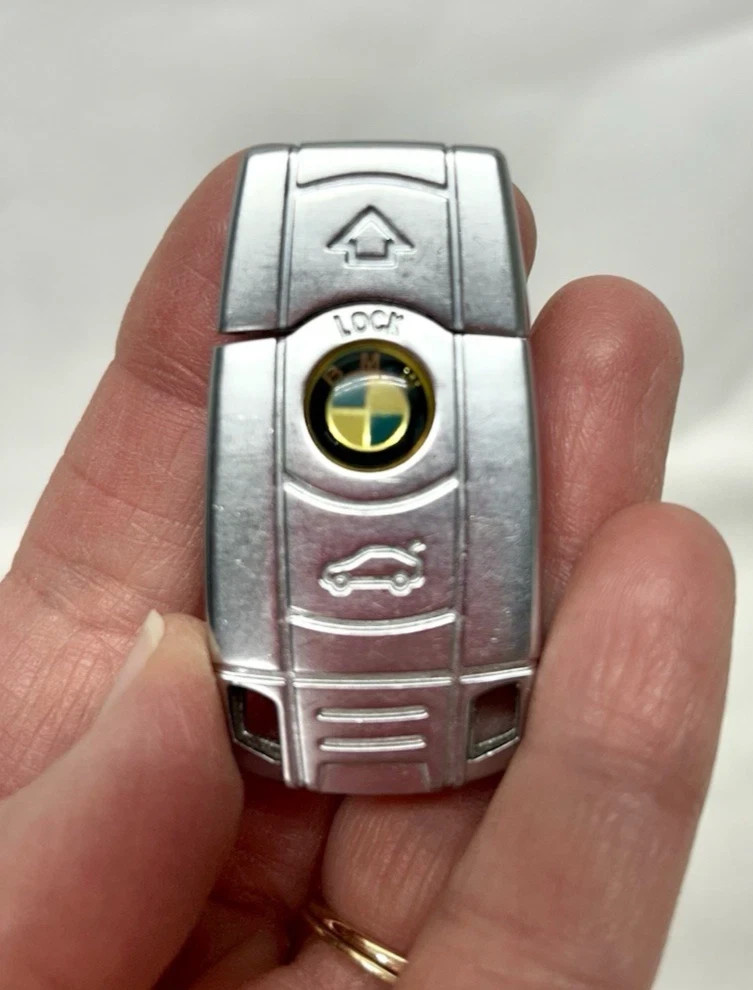 BMW Welcome Chrome Metal Key Fob Style USB Thumb Flash Drive 2GB Memory (SH5)