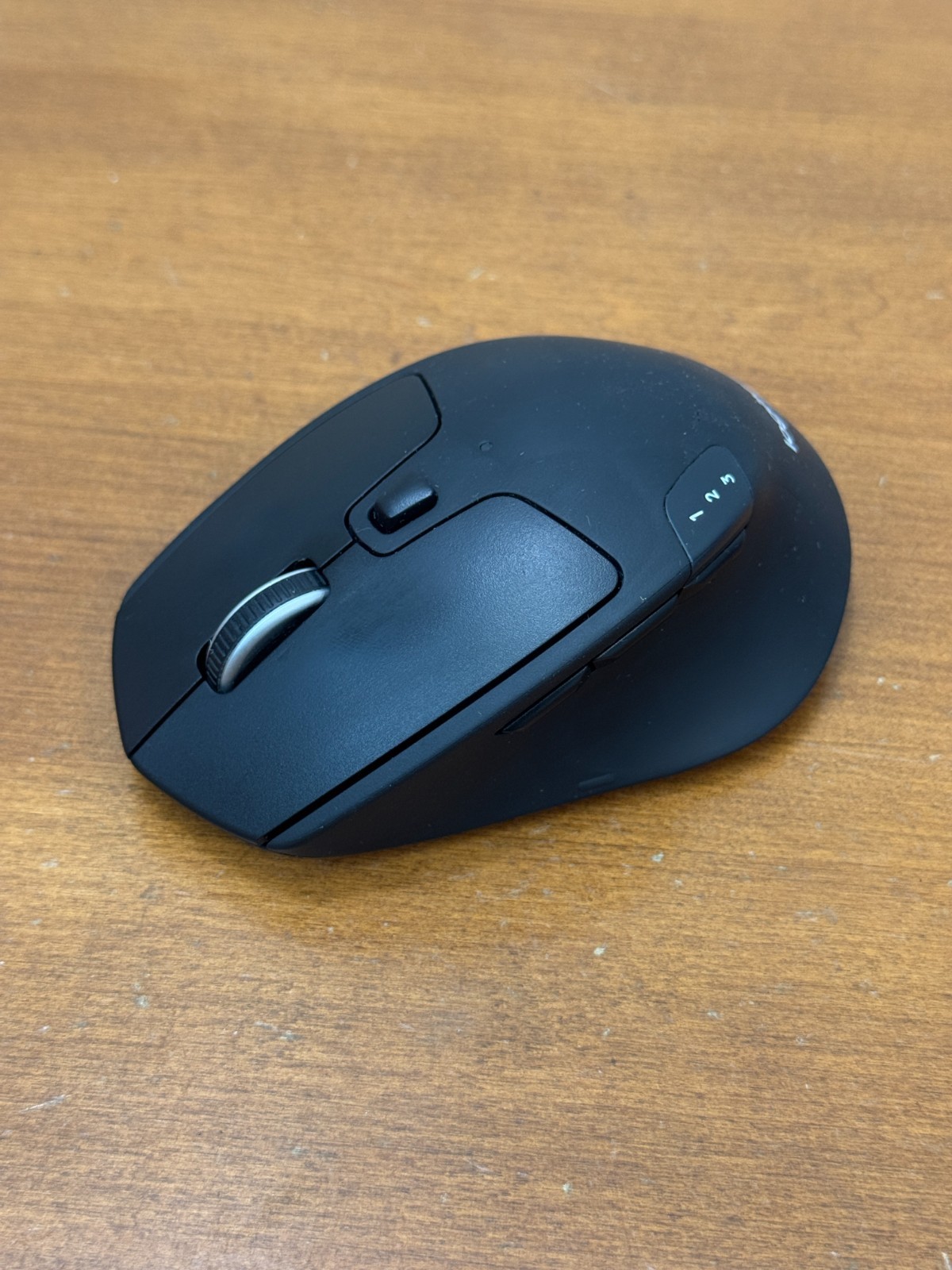LOGITECH M720 TRIATHLON MULTI-DEVICE WIRELESS MOUSE Bluetooth Unifying,No Dongle