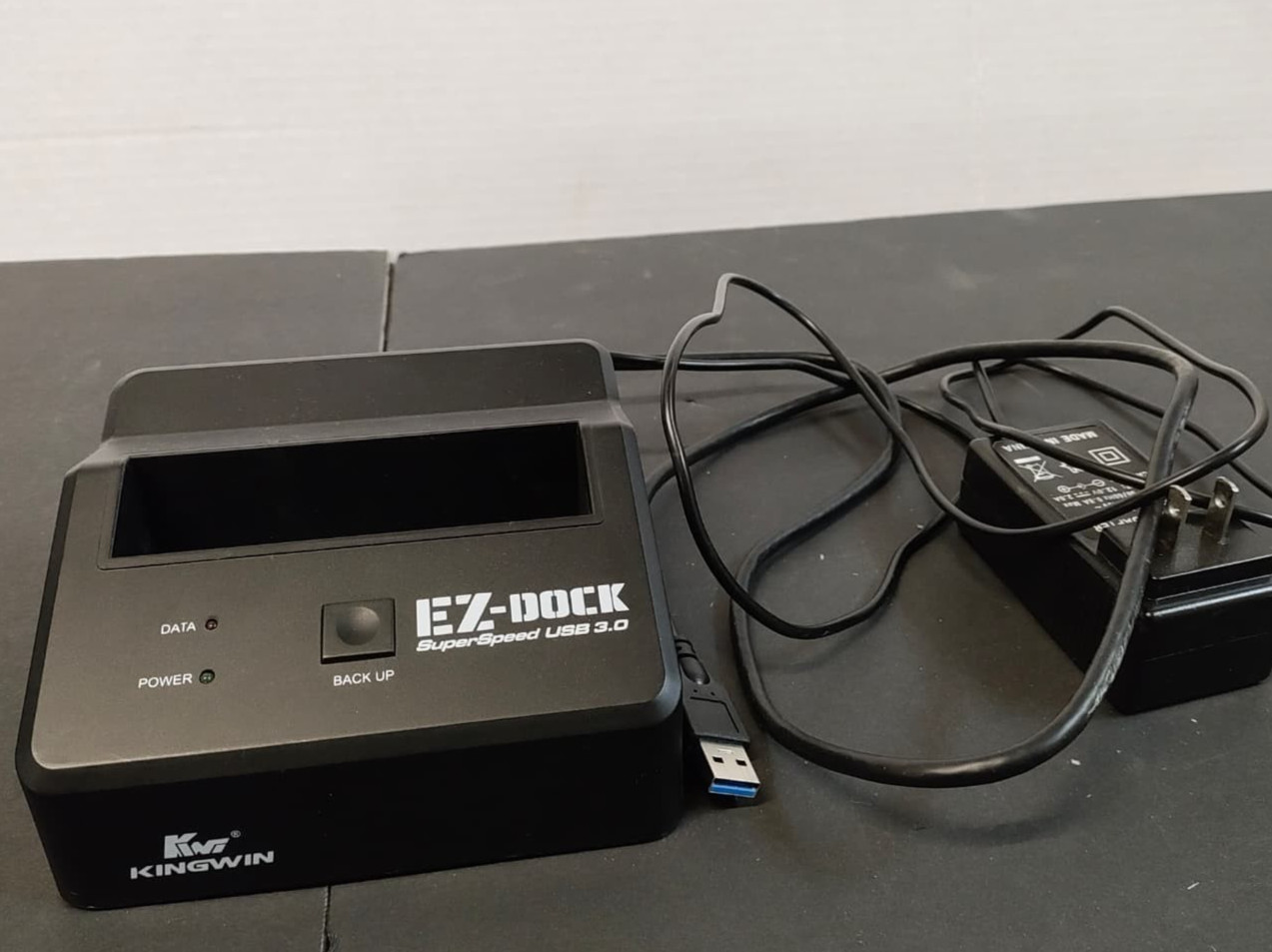 Kingwin EZ Dock SuperSpeed USB 3.0 Hard Drive Docking Station EZD-2535U3 (9A/B3)