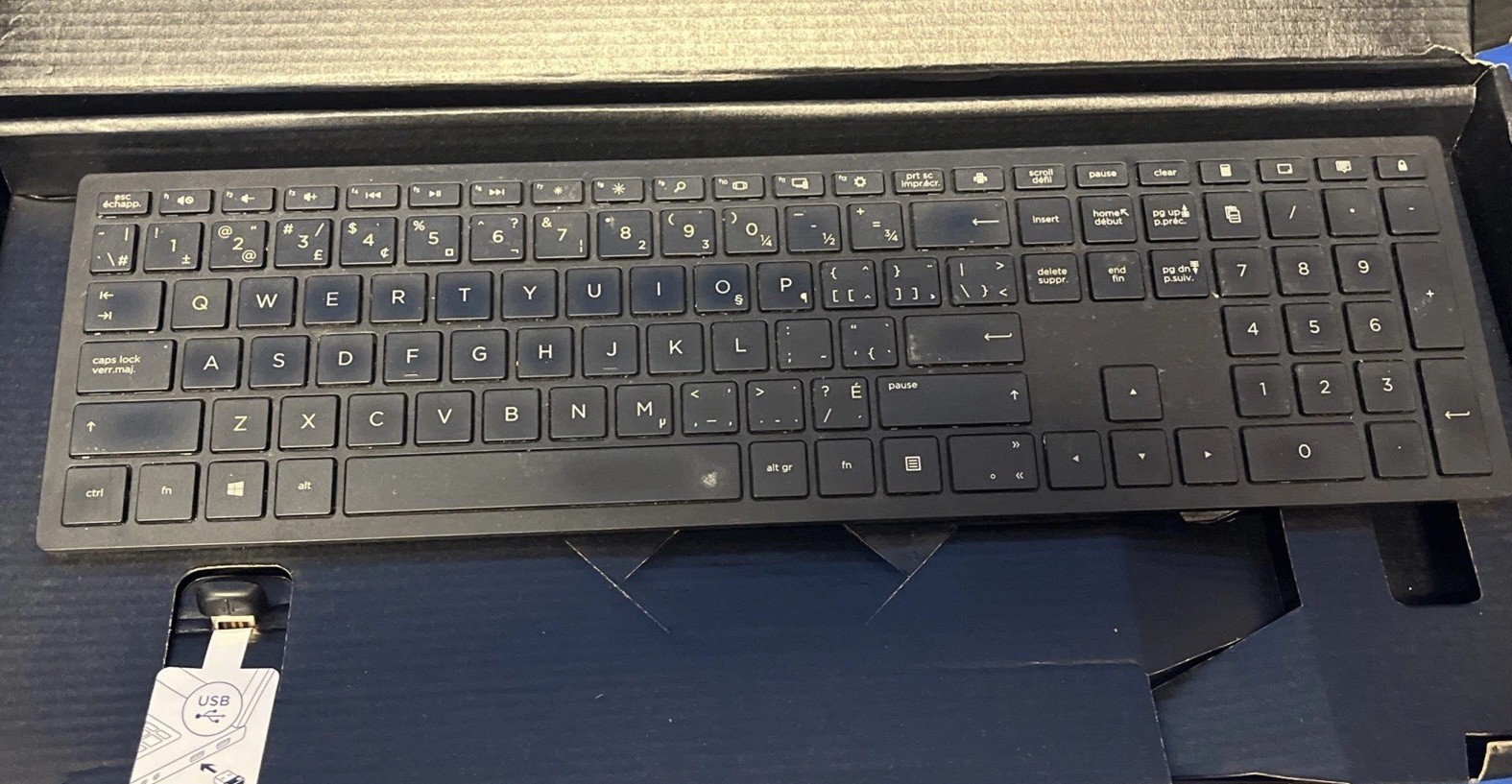 HP SK-2060 Wireless Keyboard with Receiver.