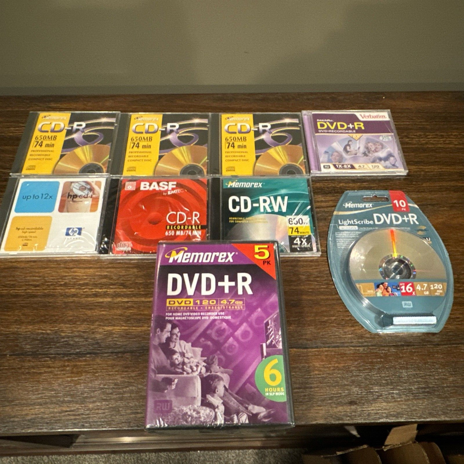 LOT of CD-R, CD-RW, DVD+R & DVD+R LightScribe