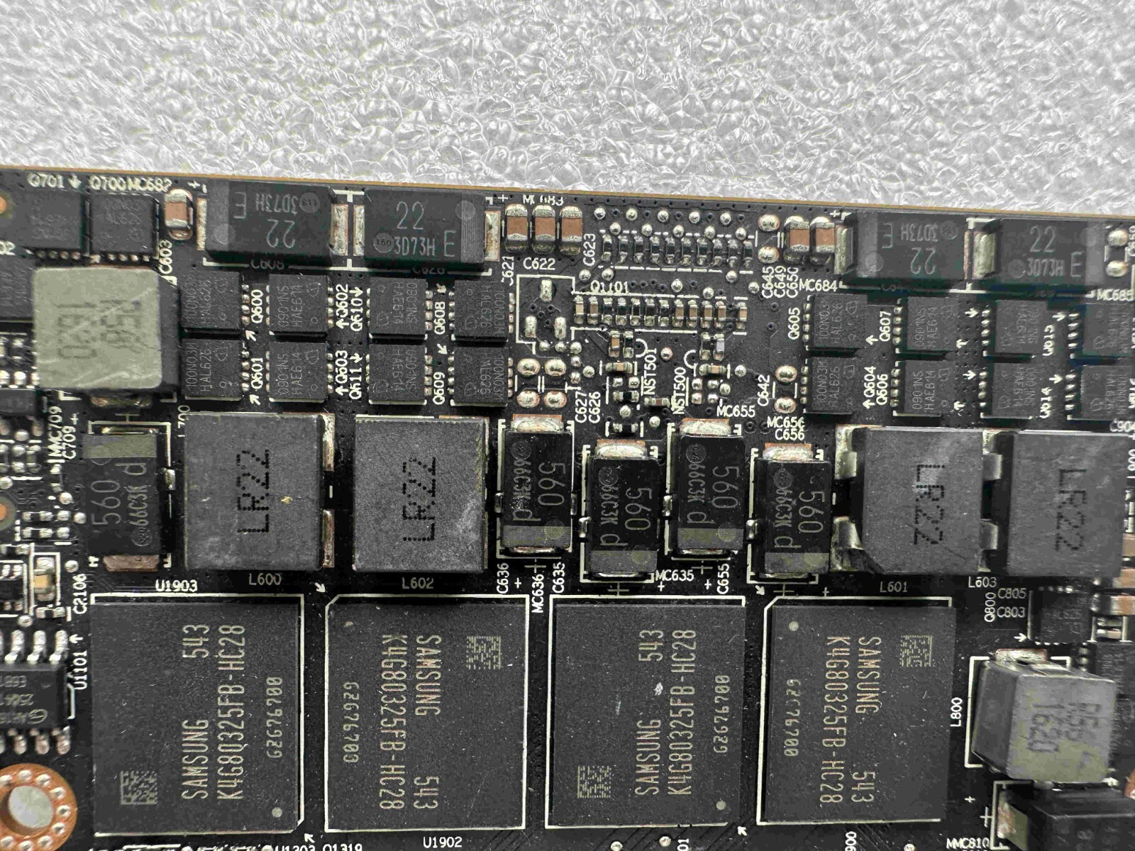 AMD Radeon E9550 Embedded 8GB GDDR5 MXM Type B 1x HDMI 3x DisplayPort
