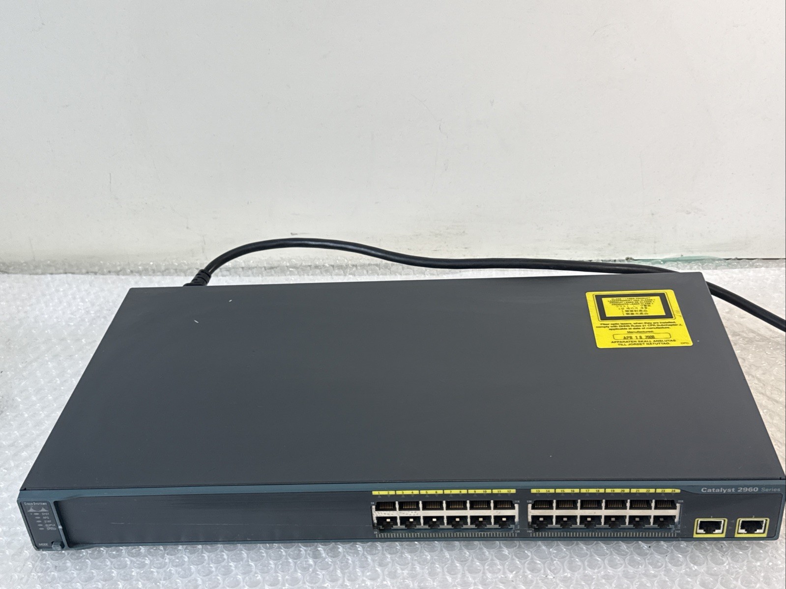 Cisco Catalyst 2960 WS-C2960-24TT-L 24-Port Network Switch - Used