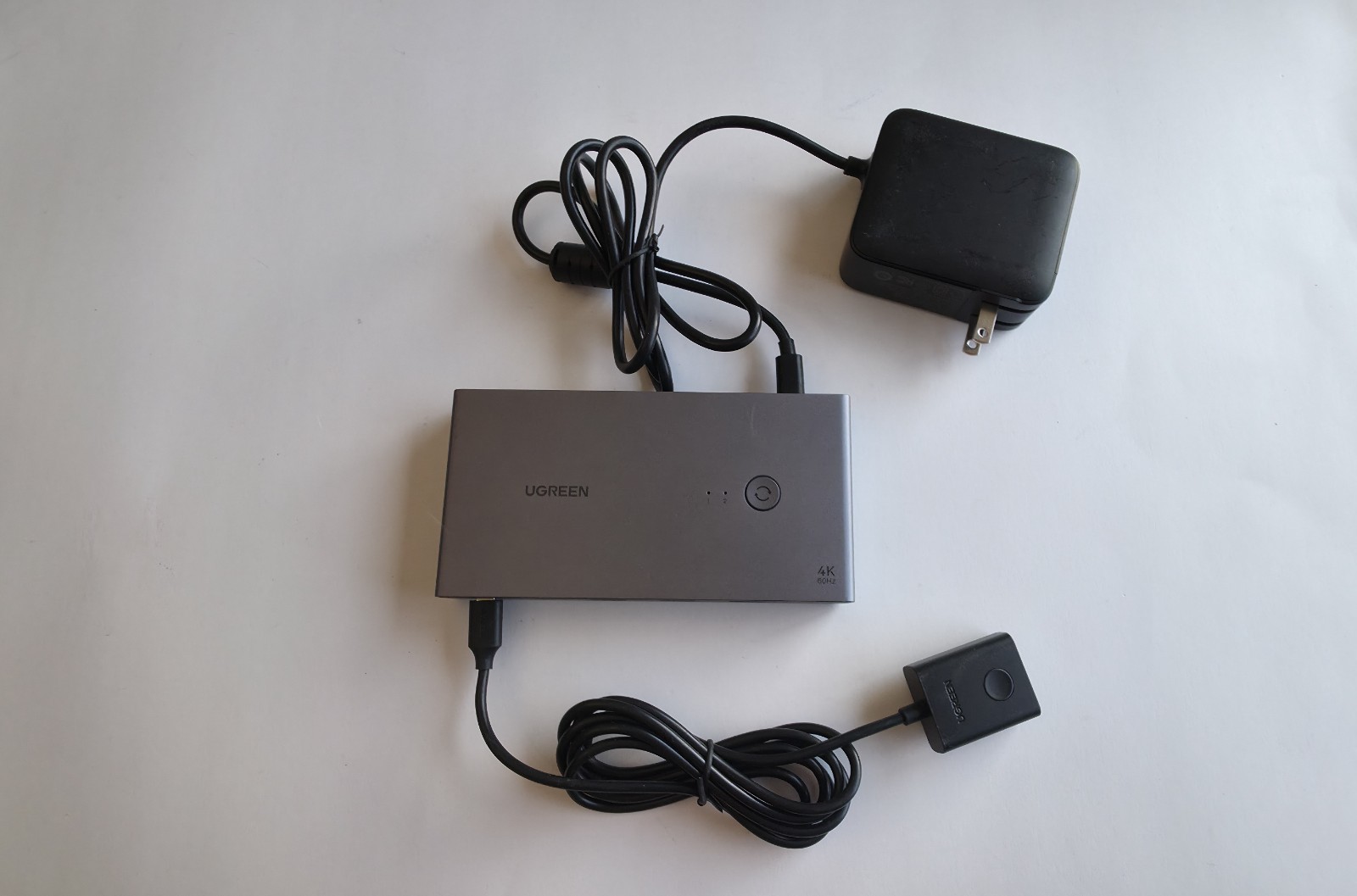 Ugreen USB-C Dual Monitor KVM Switch 2 In 2 Out 4K 60Hz -CM732