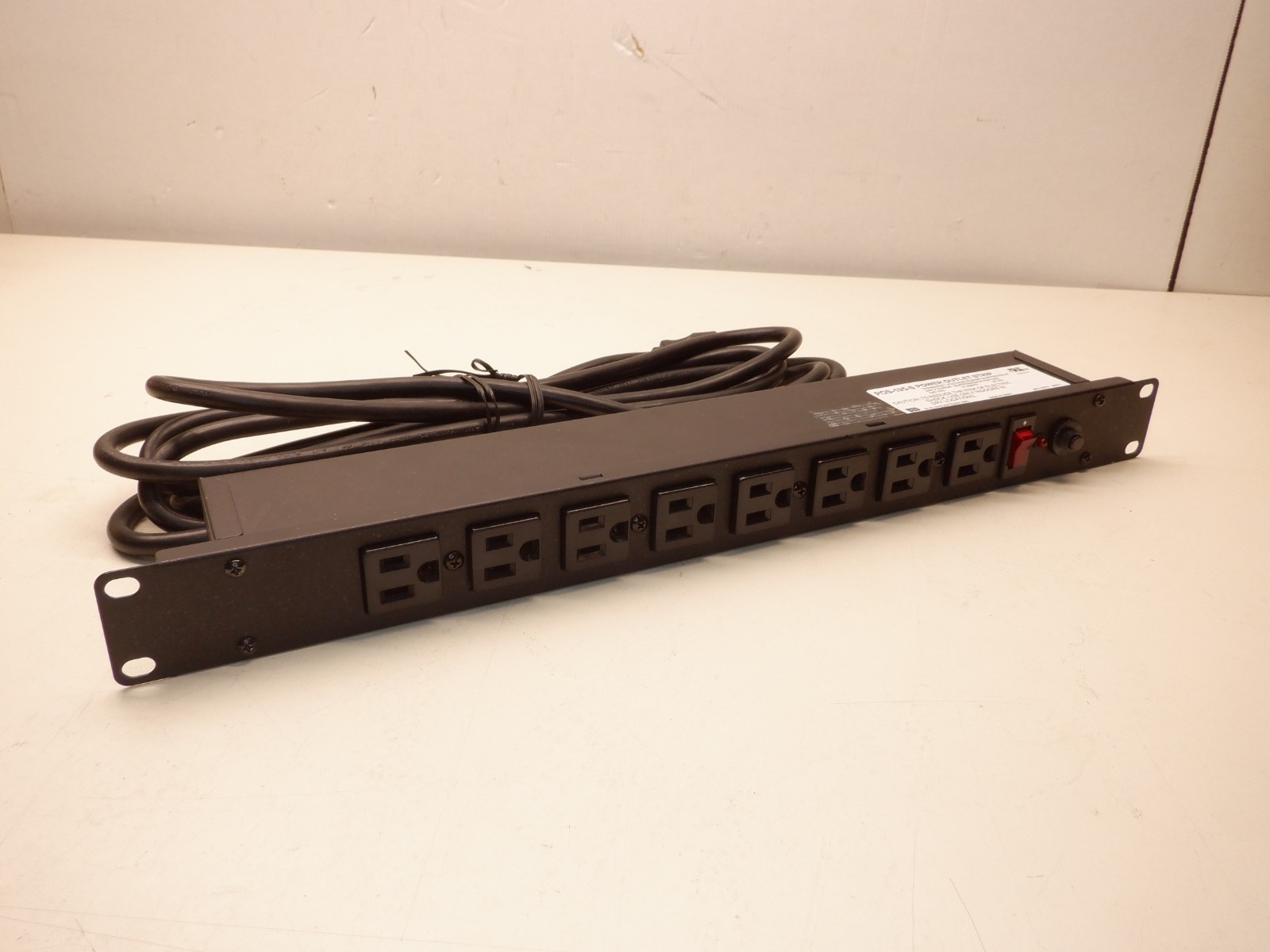BUD INDUSTRIES POS-195-S POWER STRIP